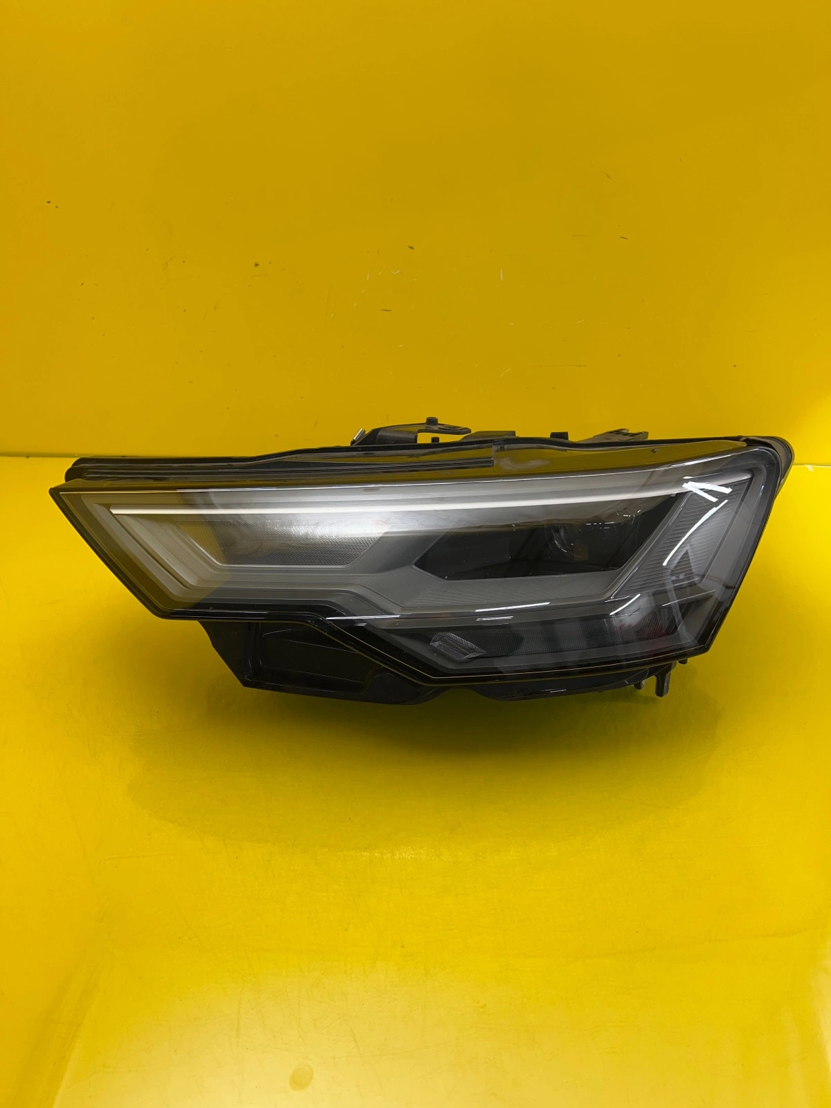 Reflektor Lampa Lewa Audi A6 C8 4K Full Led 4K0941033 Autolamps Reflektor Lampa Lewa Audi A6 C8 4K Full Led 4K0941033