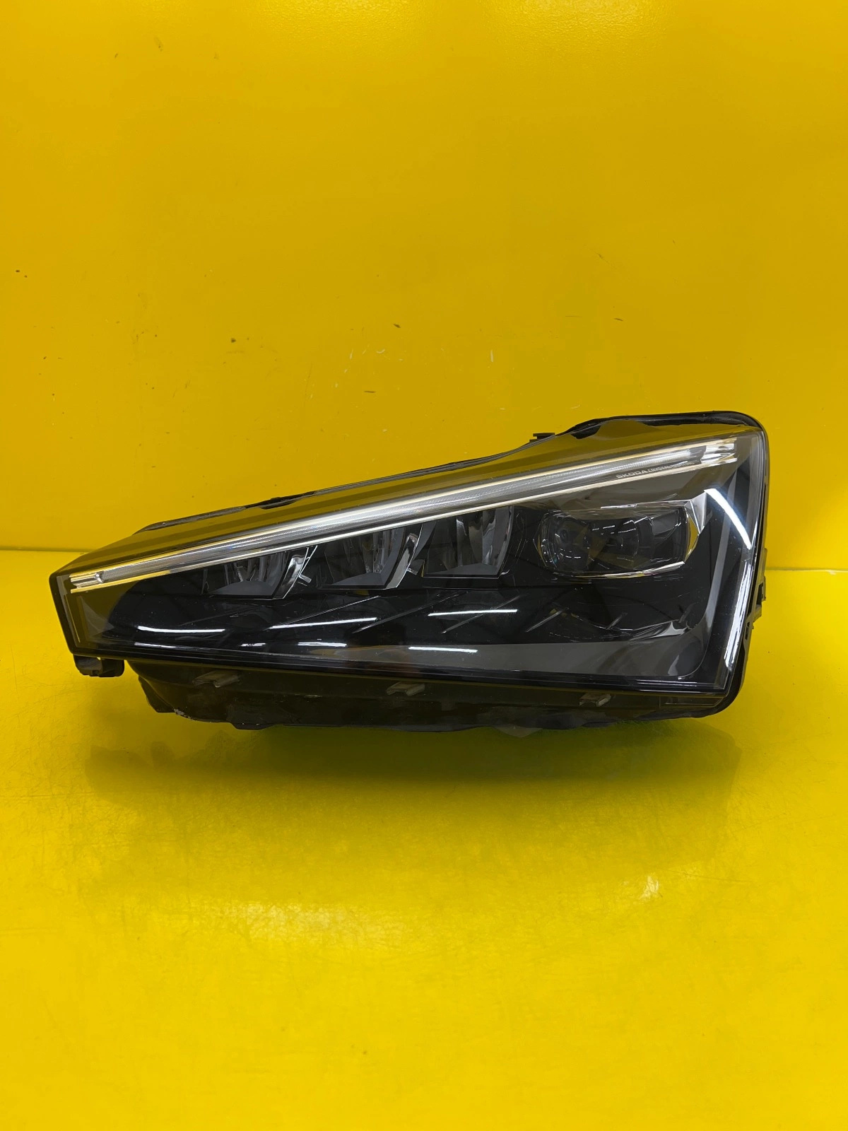 Reflektor Lampa Lewa Skoda Scala Full Led 657941015A Autolamps Reflektor Lampa Lewa Skoda Scala Full Led 657941015A