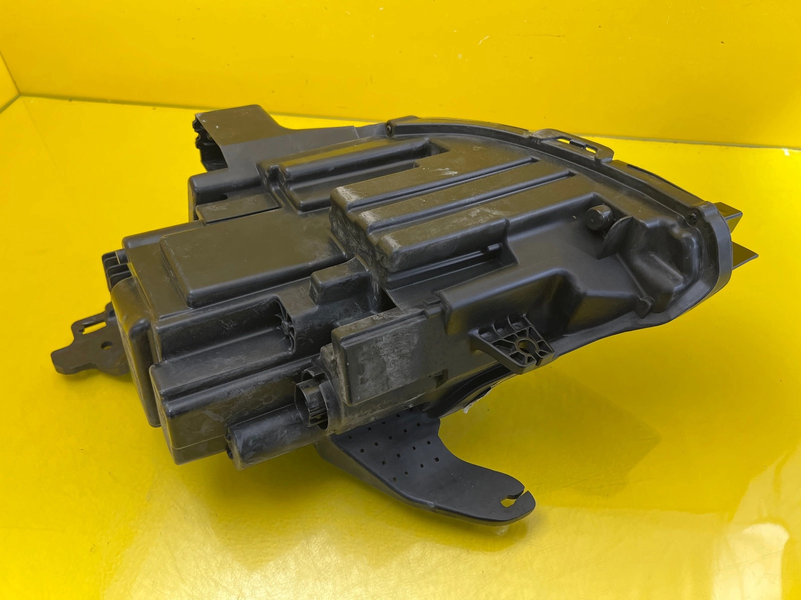 Reflektor Lampa prawa Przód BYD Dolphin Full Led EM2E-4121020E Autolamps 7 Reflektor Lampa prawa Przód BYD Dolphin Full Led EM2E-4121020E