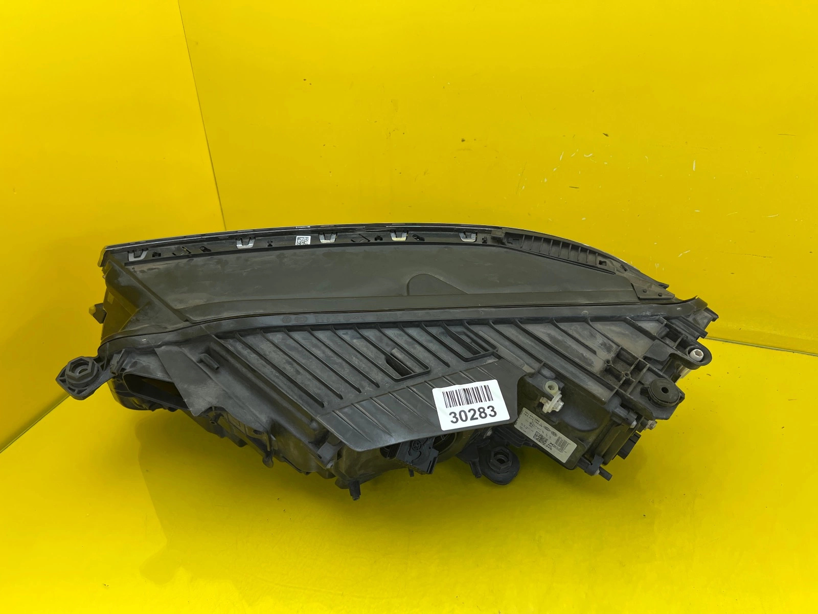 Reflektor Lampa Prawa VW Touareg III 3 19- Full Led 761941082 Autolamps 2 Reflektor Lampa Prawa VW Touareg III 3 19- Full Led 761941082