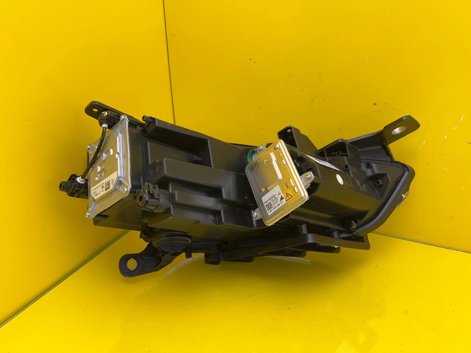 Reflektor Lampa Lewa Maserati Ghibli M157 Bi-Xenon Skrętny Led 00670106269 16A4-T2 Autolamps 4 Reflektor Lampa Lewa Maserati Ghibli M157 Bi-Xenon Skrętny Led 00670106269 16A4-T2