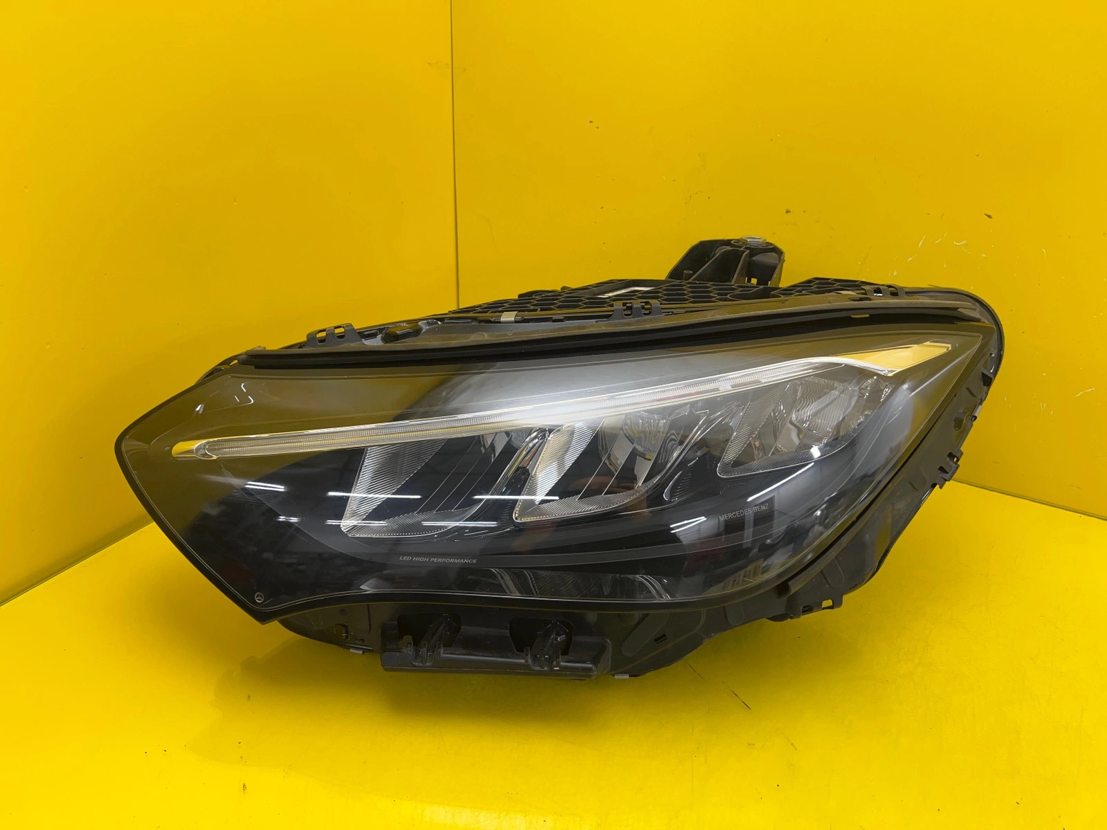 Reflektor Lampa Lewa Mercedes EQE W295 Full Led Performance A2959066301 Autolamps Reflektor Lampa Lewa Mercedes EQE W295 Full Led Performance A2959066301