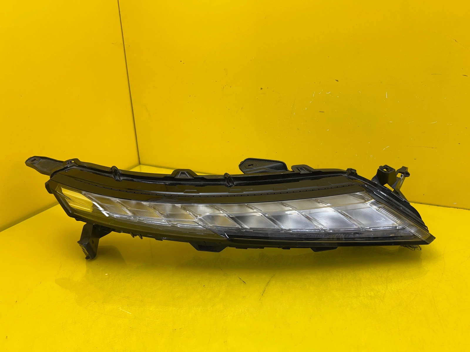 Reflektor Lampa Prawa Mitsubishi Eclipse Cross Lift Led 21- 92206010 Autolamps Reflektor Lampa Prawa Mitsubishi Eclipse Cross Lift Led 21- 92206010