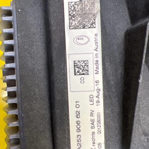 Reflektor Lampa Prawa Przednia Mercedes GLC W253 USA A2539066201