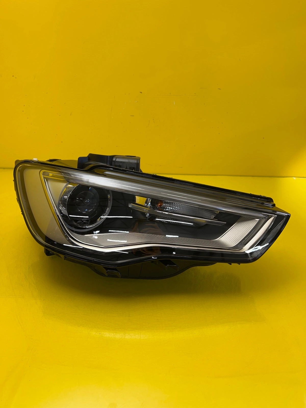 Reflektor Lampa Prawa Audi A3 8V Full Led 8V0941044M Autolamps Reflektor Lampa Prawa Audi A3 8V Full Led 8V0941044M