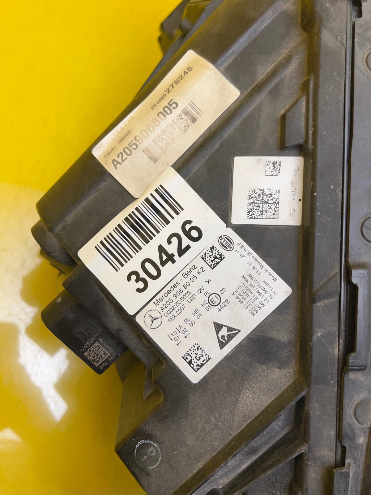 Reflektor Lampa Prawa Mercedes C-Klasa W205 Lift Full Led A2059068005 Autolamps 2 Reflektor Lampa Prawa Mercedes C-Klasa W205 Lift Full Led A2059068005