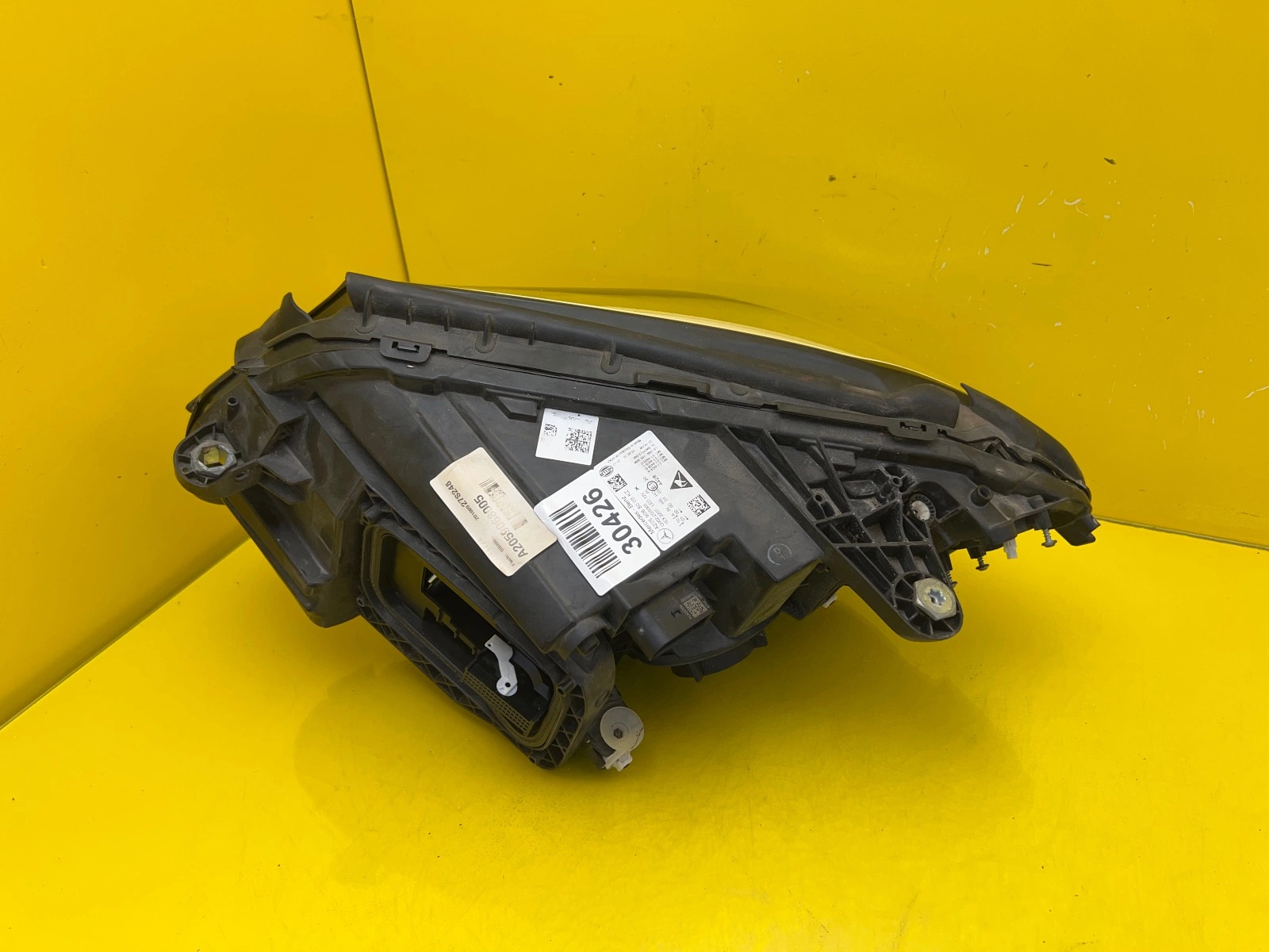 Reflektor Lampa Prawa Mercedes C-Klasa W205 Lift Full Led A2059068005 Autolamps 3 Reflektor Lampa Prawa Mercedes C-Klasa W205 Lift Full Led A2059068005