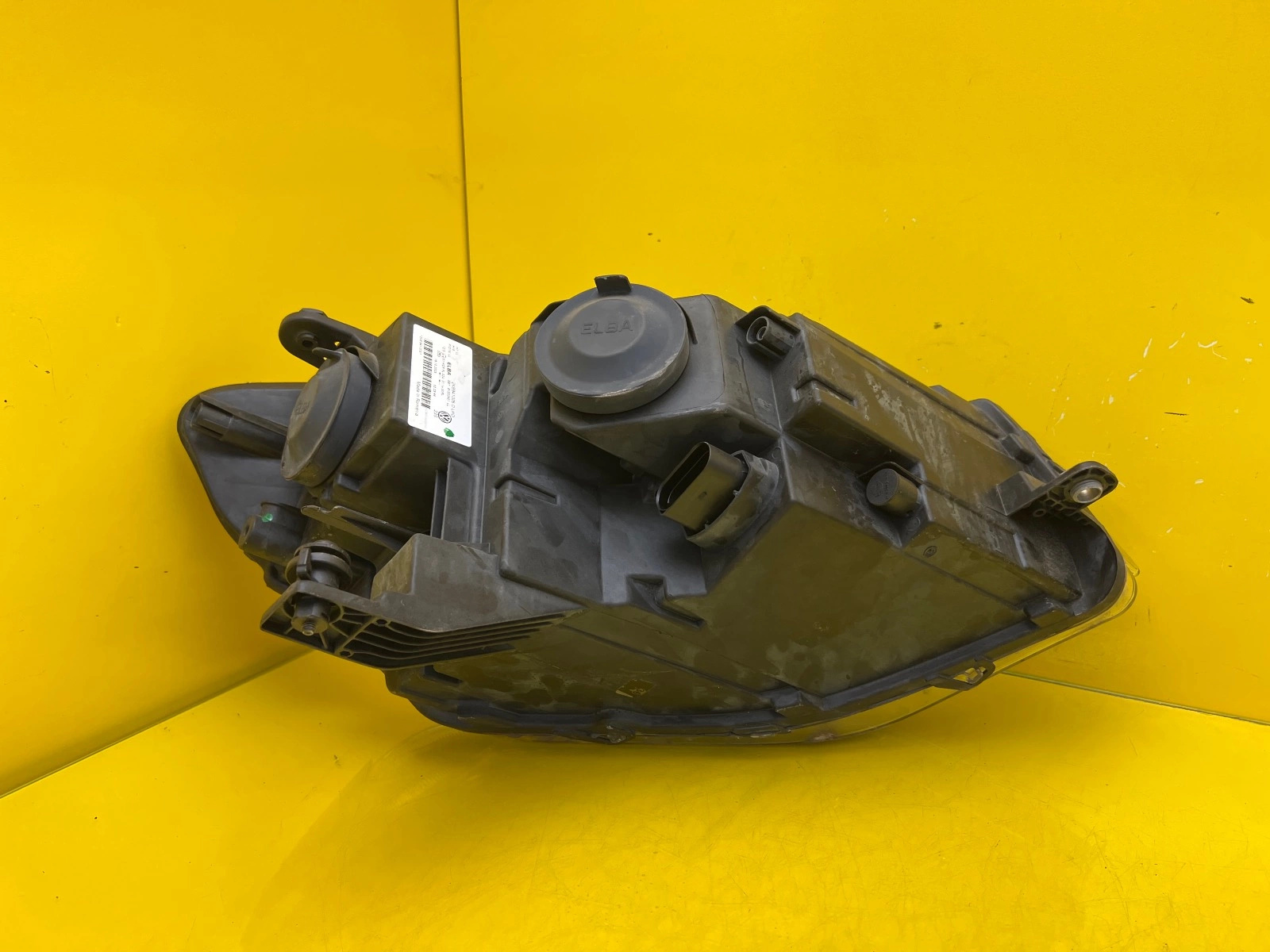 Reflektor Lampa Lewa VW Caddy 4 IV 20-24 2K8 2K8941005D Autolamps 4 Reflektor Lampa Lewa VW Caddy 4 IV 20-24 2K8 2K8941005D