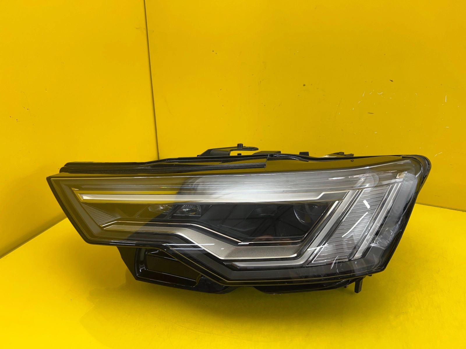 Reflektor Lampa Lewa Audi A6 C8 4K Full Led 4K0941039 Autolamps Reflektor Lampa Lewa Audi A6 C8 4K Full Led 4K0941039