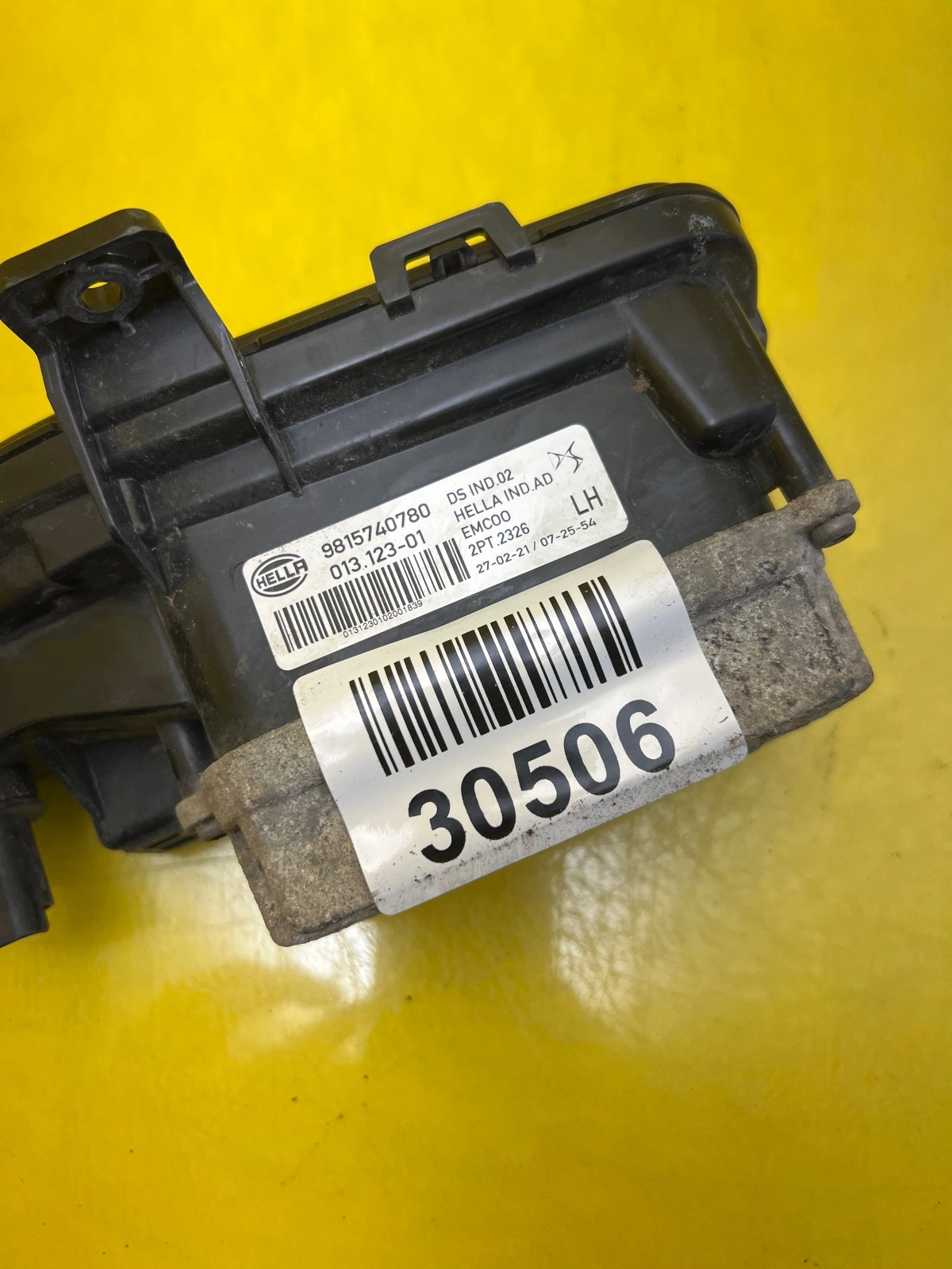 Reflektor Lampa Lewa Halogen Citroen DS7 Crossback Led DRL 9815740780 Autolamps 2 Reflektor Lampa Lewa Halogen Citroen DS7 Crossback Led DRL 9815740780