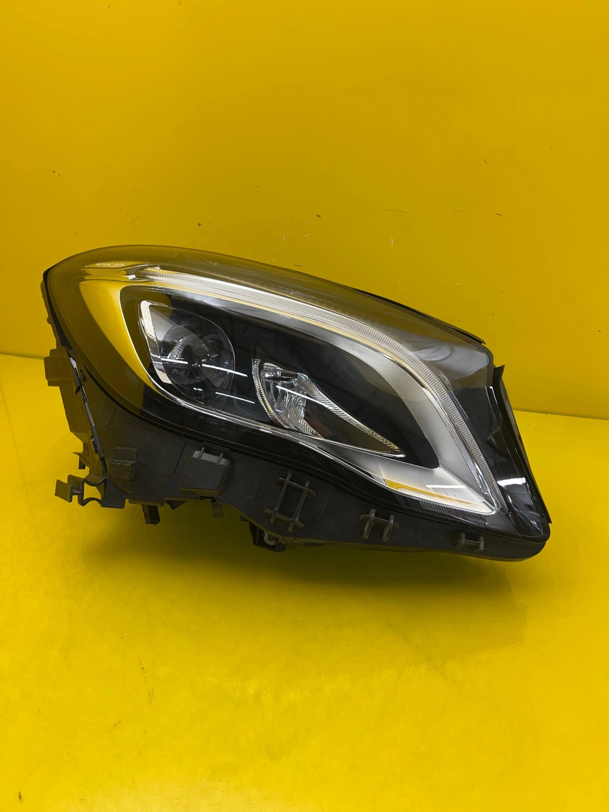 Reflektor Lampa Prawa Mercedes GLA W156 Full Led A1569067000 Autolamps Reflektor Lampa Prawa Mercedes GLA W156 Full Led A1569067000