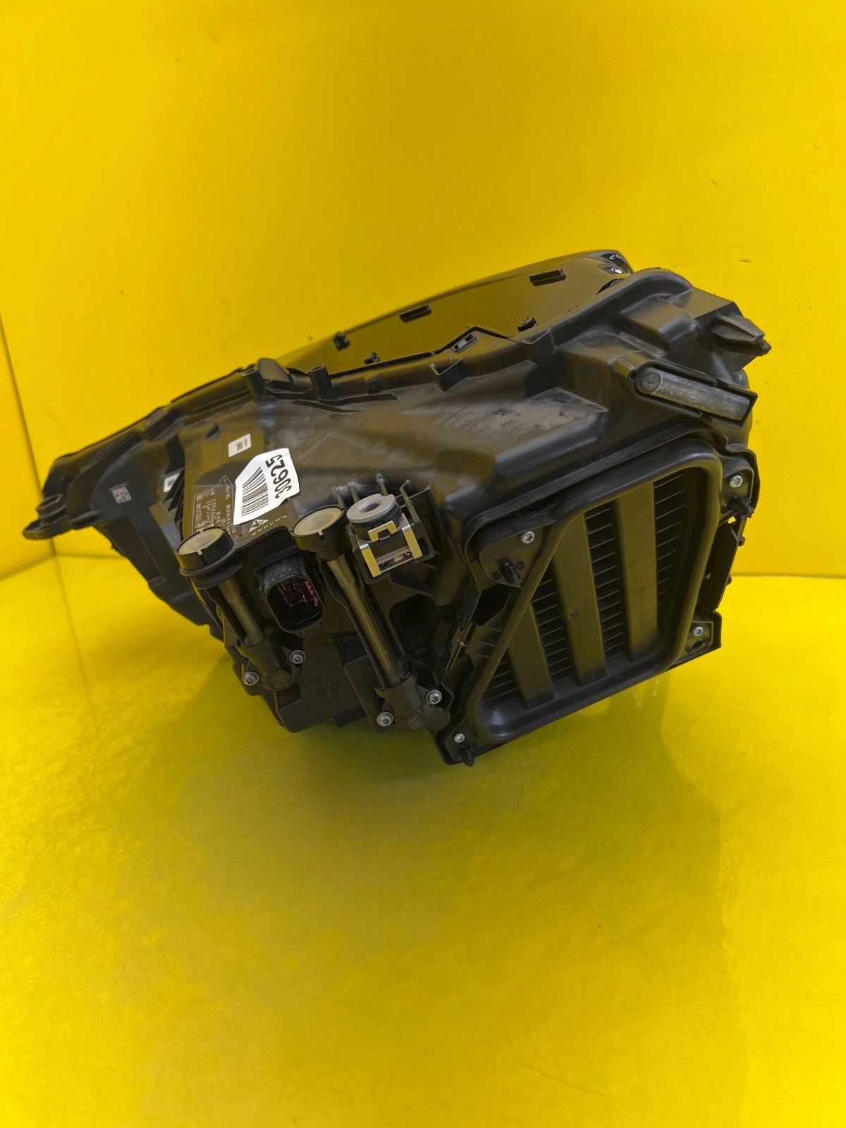 Reflektor Lampa Prawa Audi Q3 83A Full Led Matrix 83A941036 Autolamps 4 Reflektor Lampa Prawa Audi Q3 83A Full Led Matrix 83A941036