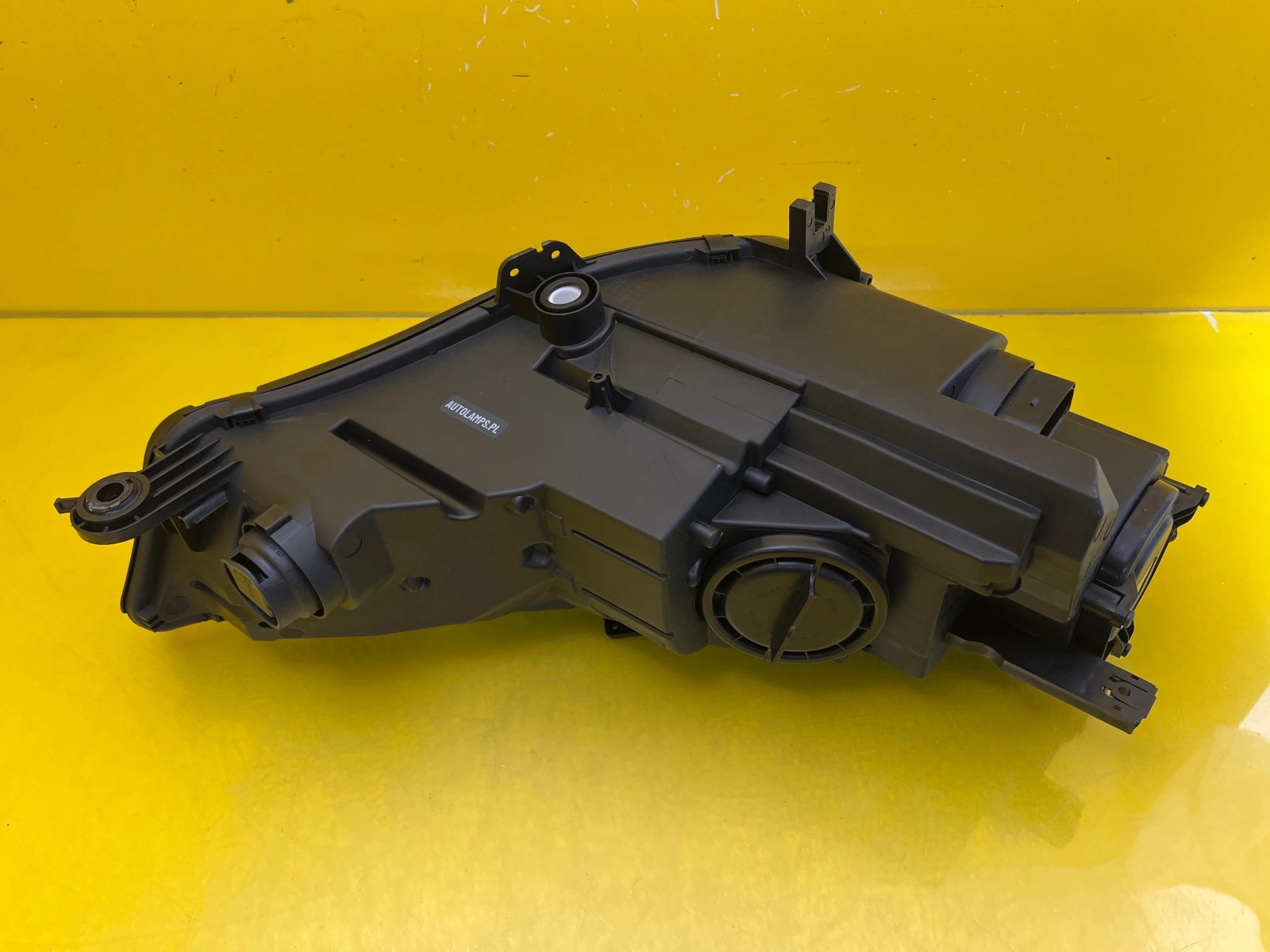 Reflektor Lampa Lewa Audi A4 B9 8W 15- Xenon Led 8W0941005 Autolamps 5 Reflektor Lampa Lewa Audi A4 B9 8W 15- Xenon Led 8W0941005