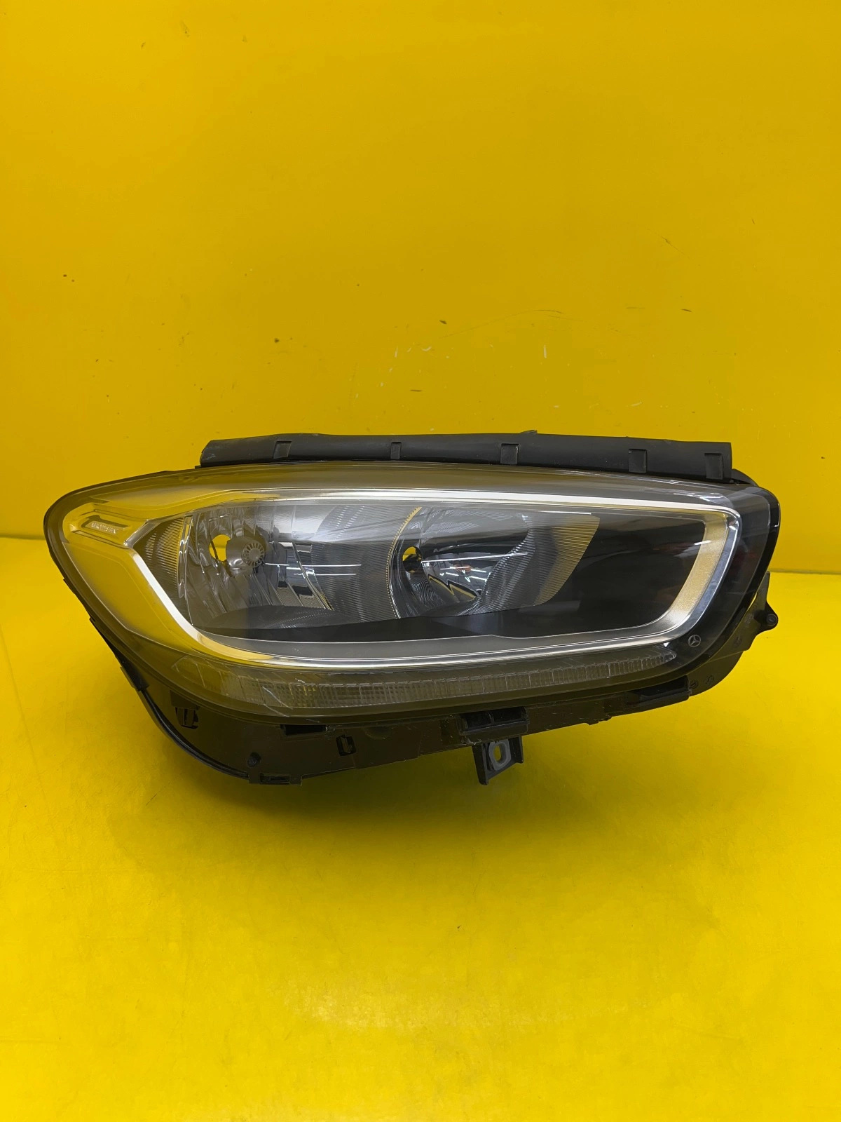 Reflektor Lampa Prawa Mercedes B-Klasa W247 18- Zwykła A2479067600 Autolamps Reflektor Lampa Prawa Mercedes B-Klasa W247 18- Zwykła A2479067600