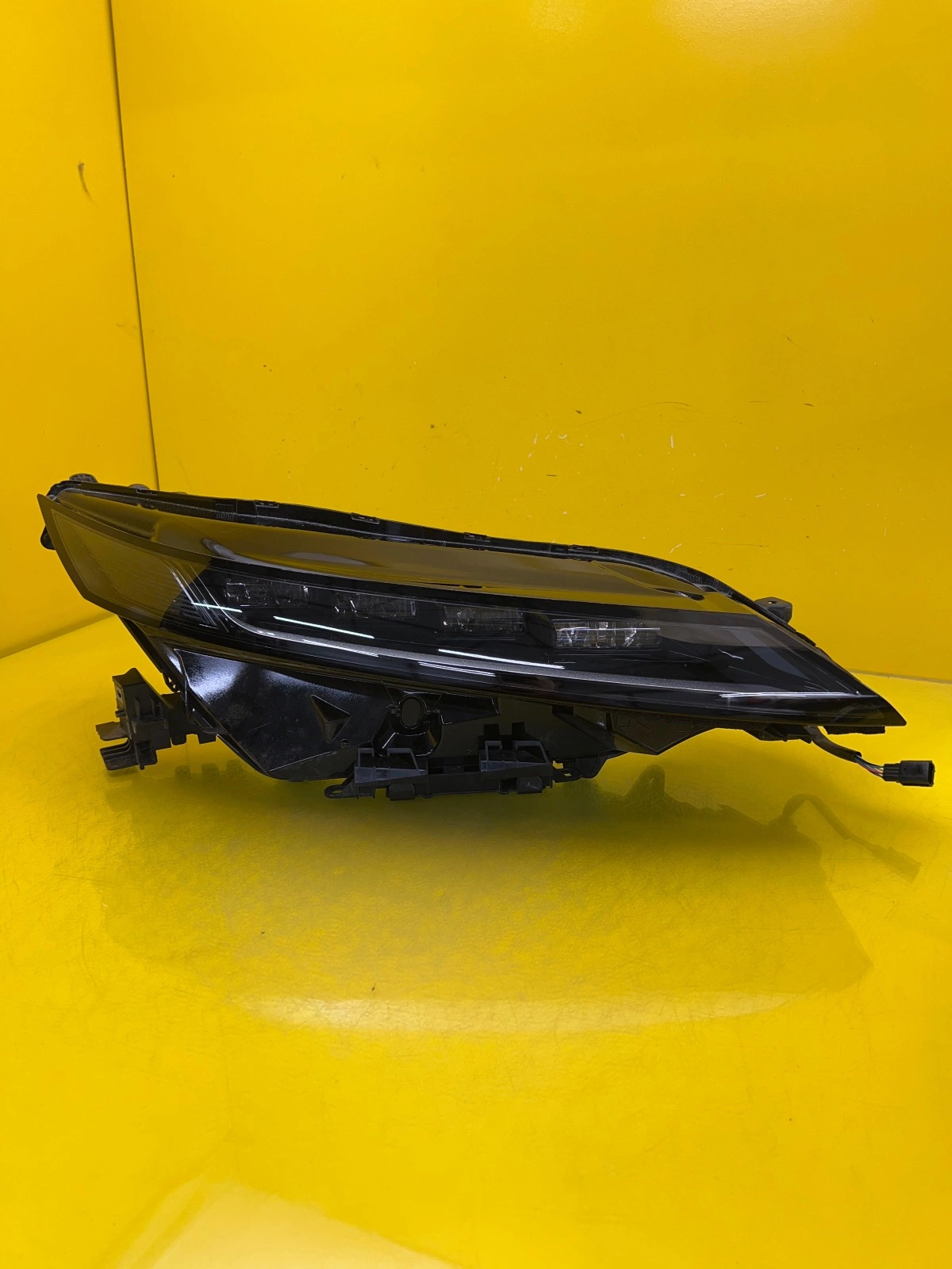 Reflektor Lampa Prawa Przód Nissan Ariya Full Led 22- Autolamps Reflektor Lampa Prawa Przód Nissan Ariya Full Led 22-