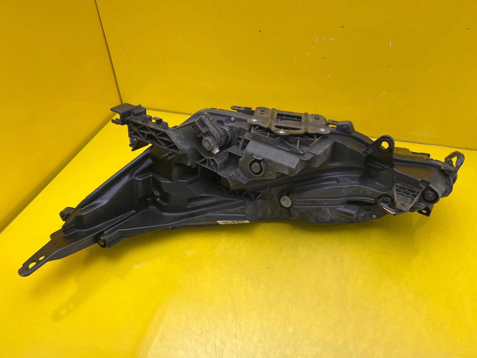 Reflektor Lampa Prawa Przód Nissan Ariya Full Led 22- Autolamps 7 Reflektor Lampa Prawa Przód Nissan Ariya Full Led 22-