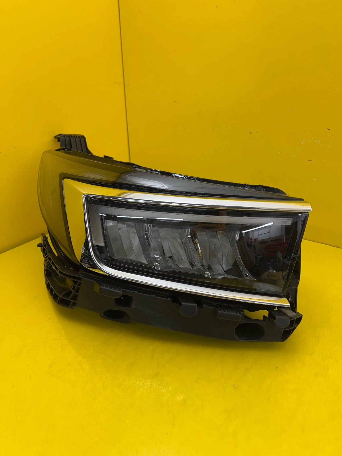 Reflektor Lampa Prawa Opel Grandland X 21- Lift Full Led 9850148080 Autolamps Reflektor Lampa Prawa Opel Grandland X 21- Lift Full Led 9850148080