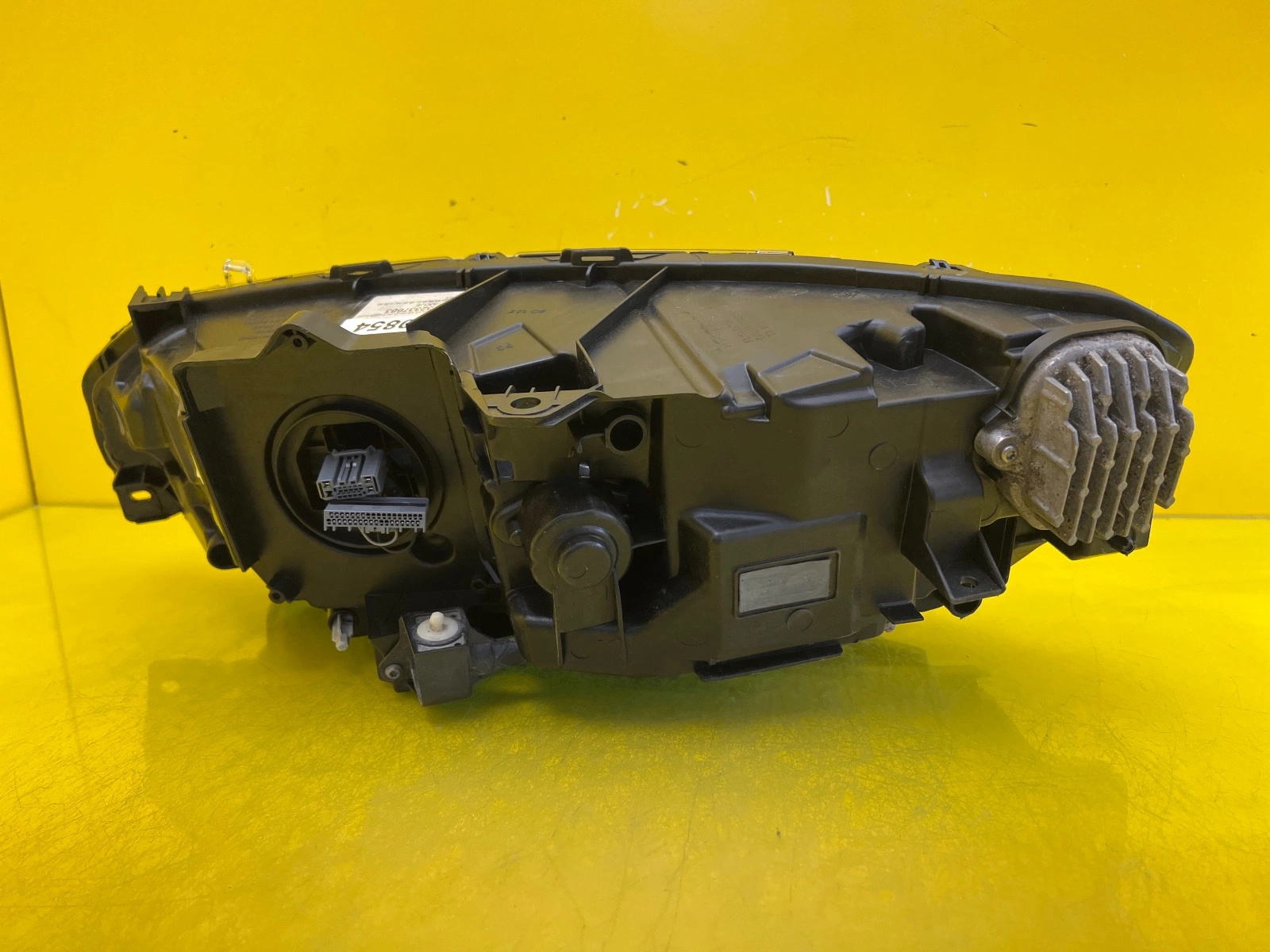 Reflektor Lampa Prawa Volvo SV90 S90 V90 Mid Led 32337683 Autolamps 4 Reflektor Lampa Prawa Volvo SV90 S90 V90 Mid Led 32337683