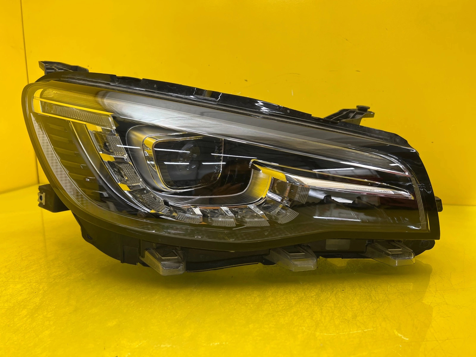 Reflektor Lampa Prawa Przednia MG HS 18- Full Led Autolamps Reflektor Lampa Prawa Przednia MG HS 18- Full Led