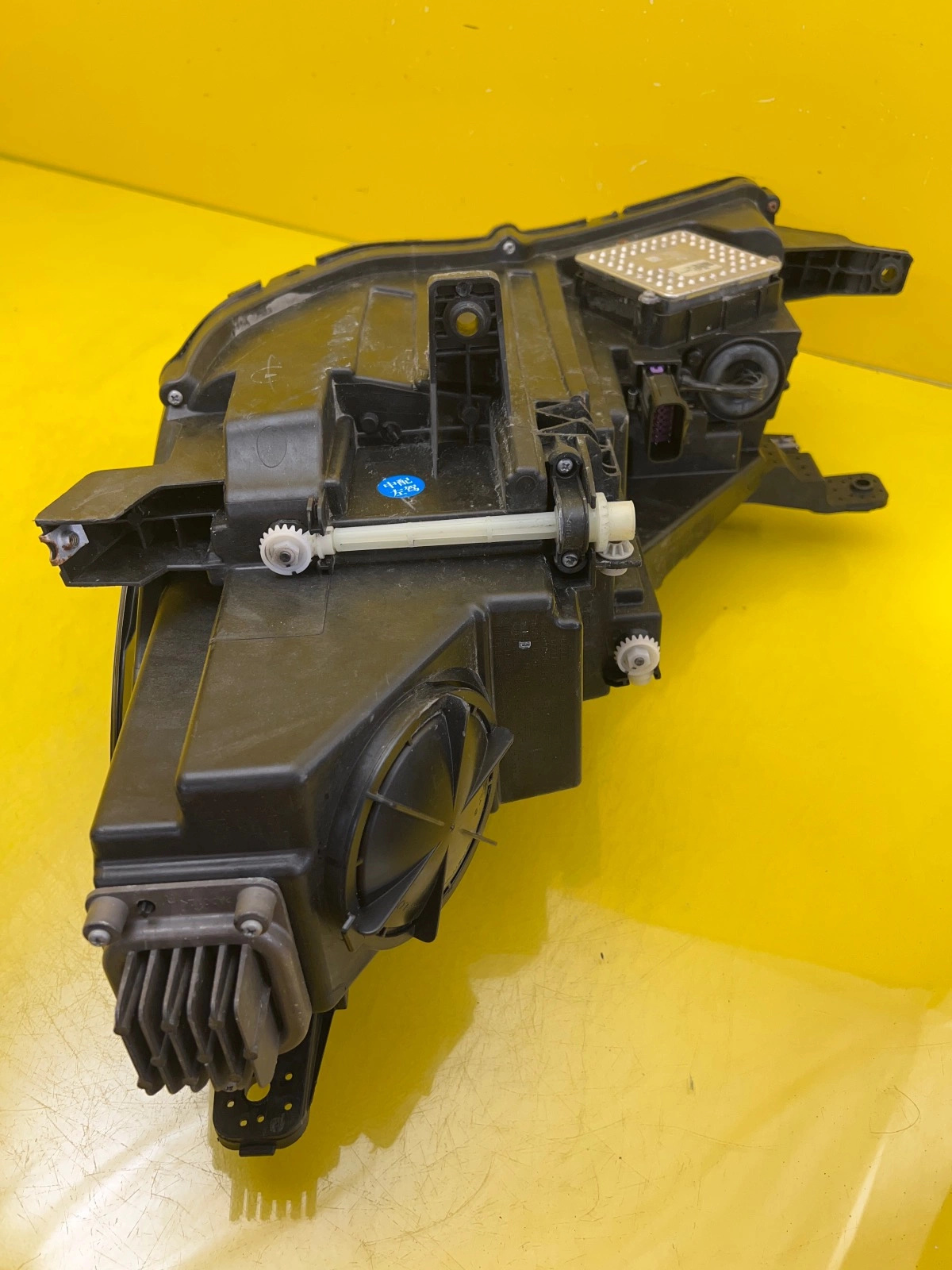 Reflektor Lampa Prawa Przednia MG HS 18- Full Led Autolamps 8 Reflektor Lampa Prawa Przednia MG HS 18- Full Led