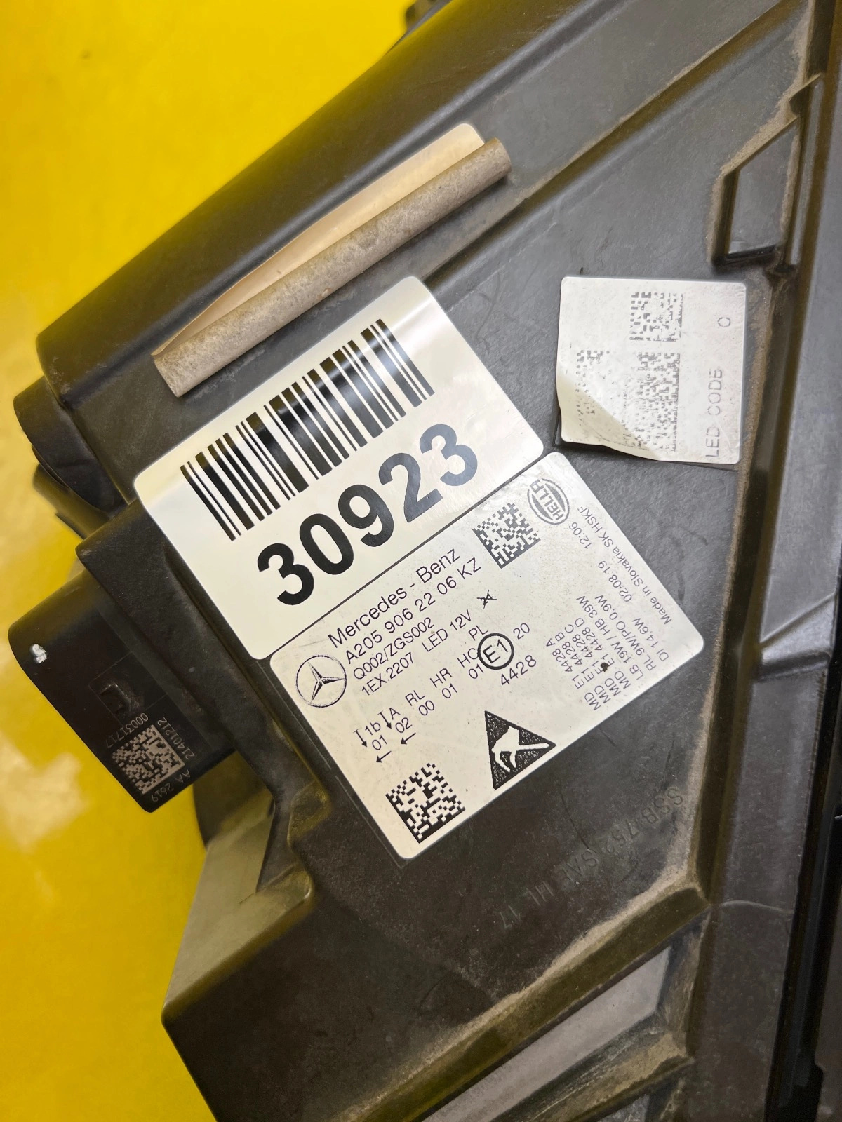 Reflektor Lampa Prawa Mercedes C-Klasa W205 FL Lift 18-21 Full Led A2059062206 Autolamps 2 Reflektor Lampa Prawa Mercedes C-Klasa W205 FL Lift 18-21 Full Led A2059062206