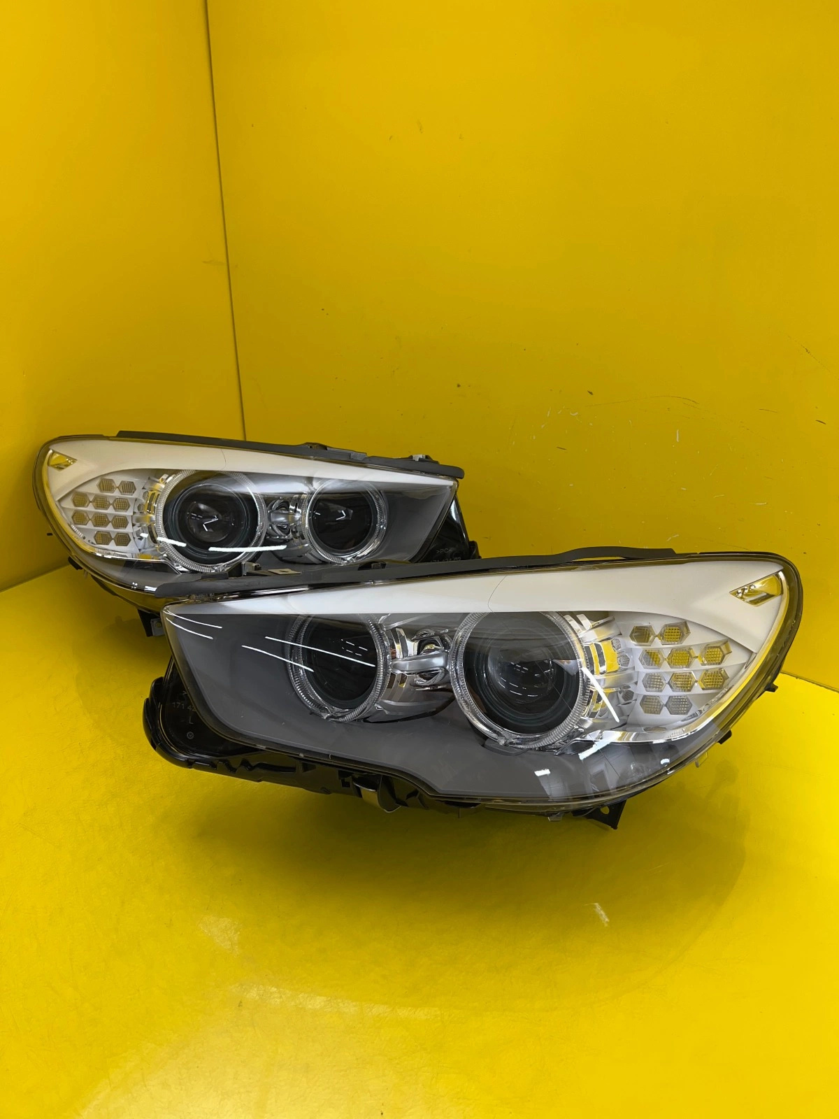 Reflektor Lampa Lewa Prawa BMW 5 GT F07 09-17 Bi-Xenon Nieskrętny 7199607-22 7199608-07 Autolamps Reflektor Lampa Lewa Prawa BMW 5 GT F07 09-17 Bi-Xenon Nieskrętny 7199607-22 7199608-07