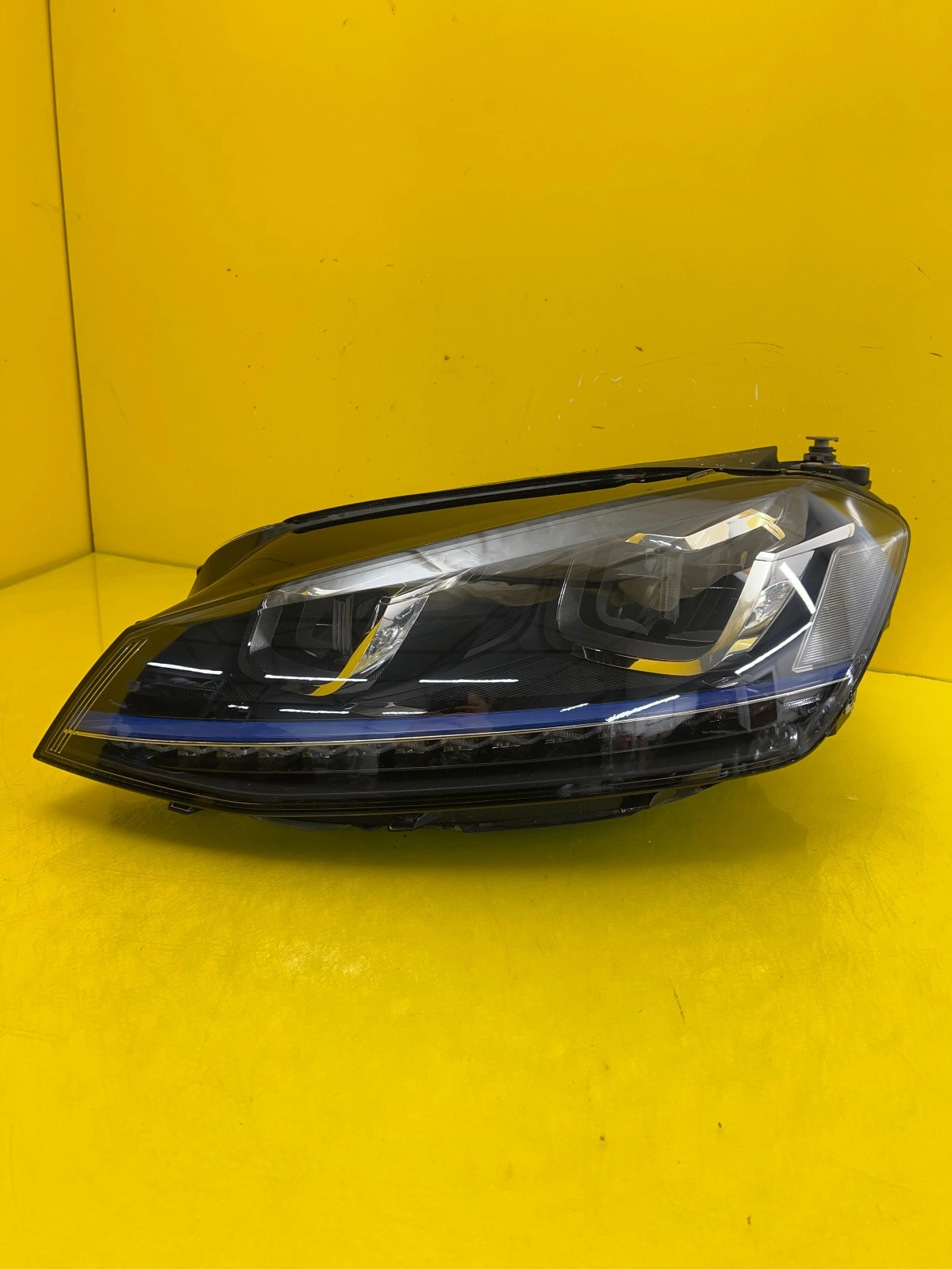 Reflektor Lampa Lewa VW Golf VII 7 GTE Xenon Led 5GE941035 Autolamps Reflektor Lampa Lewa VW Golf VII 7 GTE Xenon Led 5GE941035