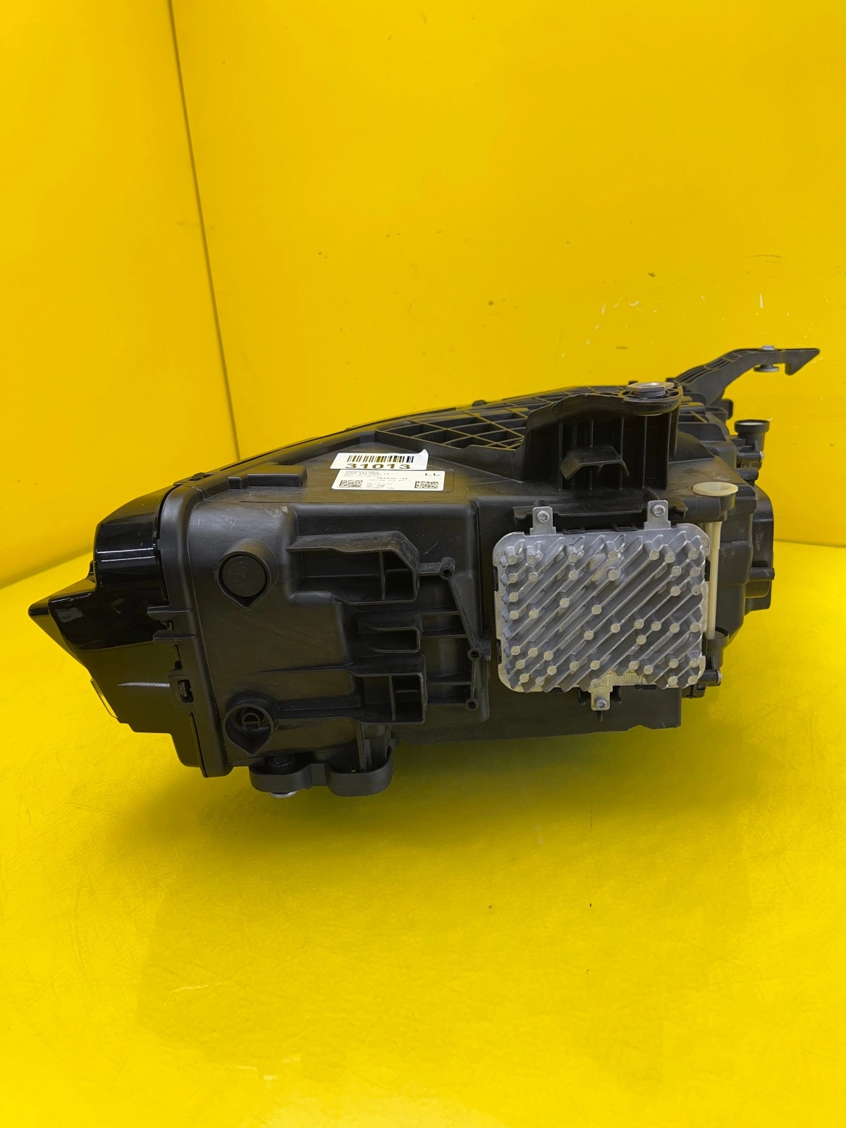 Reflektor Lampa Prawa Przednia BMW 7 G70 Full Led Crystal 5B33F02-01 Autolamps 3 Reflektor Lampa Prawa Przednia BMW 7 G70 Full Led Crystal 5B33F02-01