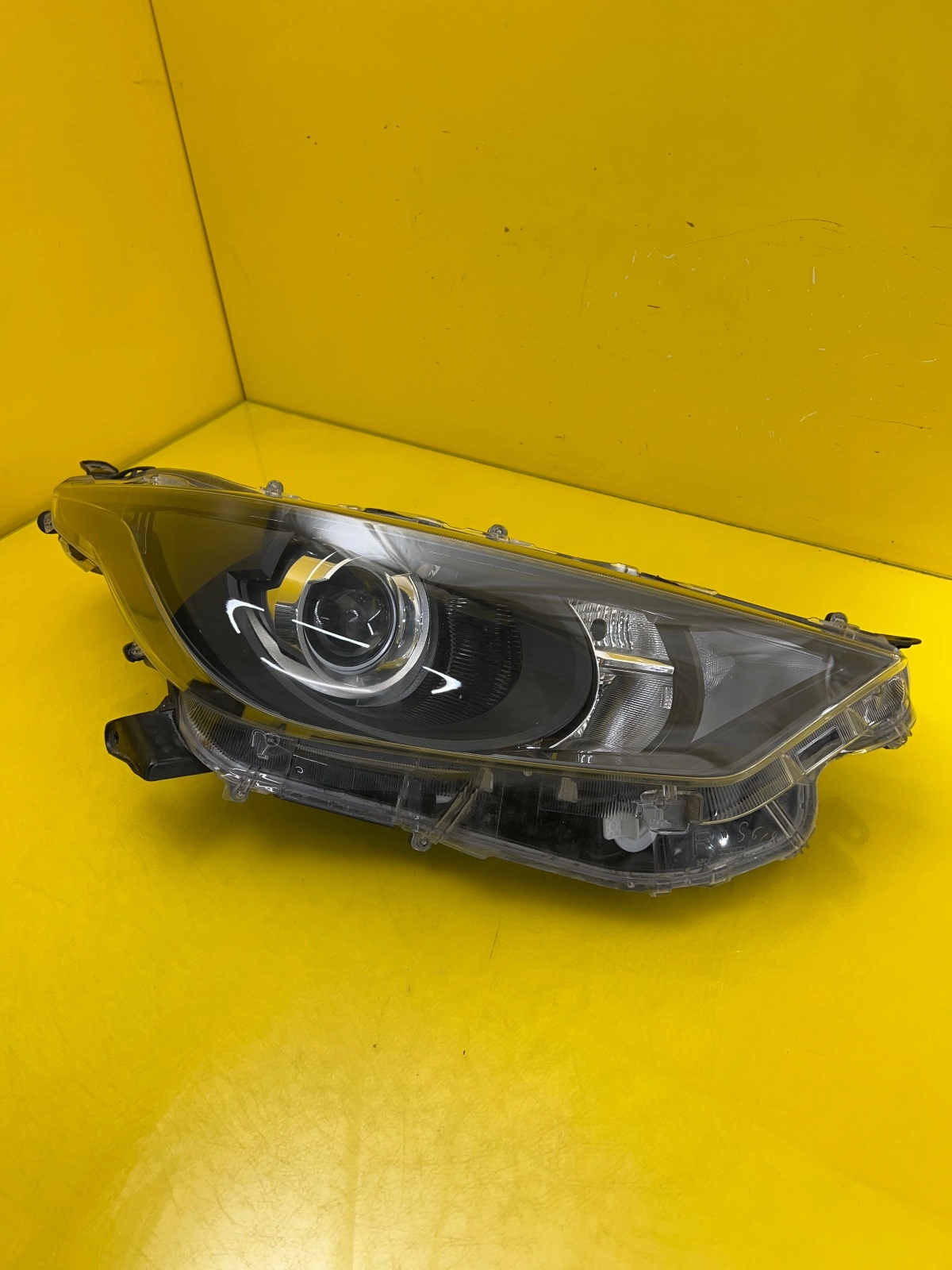 Reflektor Lampa Prawa Toyota Yaris IV 4 Zwykła H7 19-23 K0-6 Autolamps Reflektor Lampa Prawa Toyota Yaris IV 4 Zwykła H7 19-23 K0-6