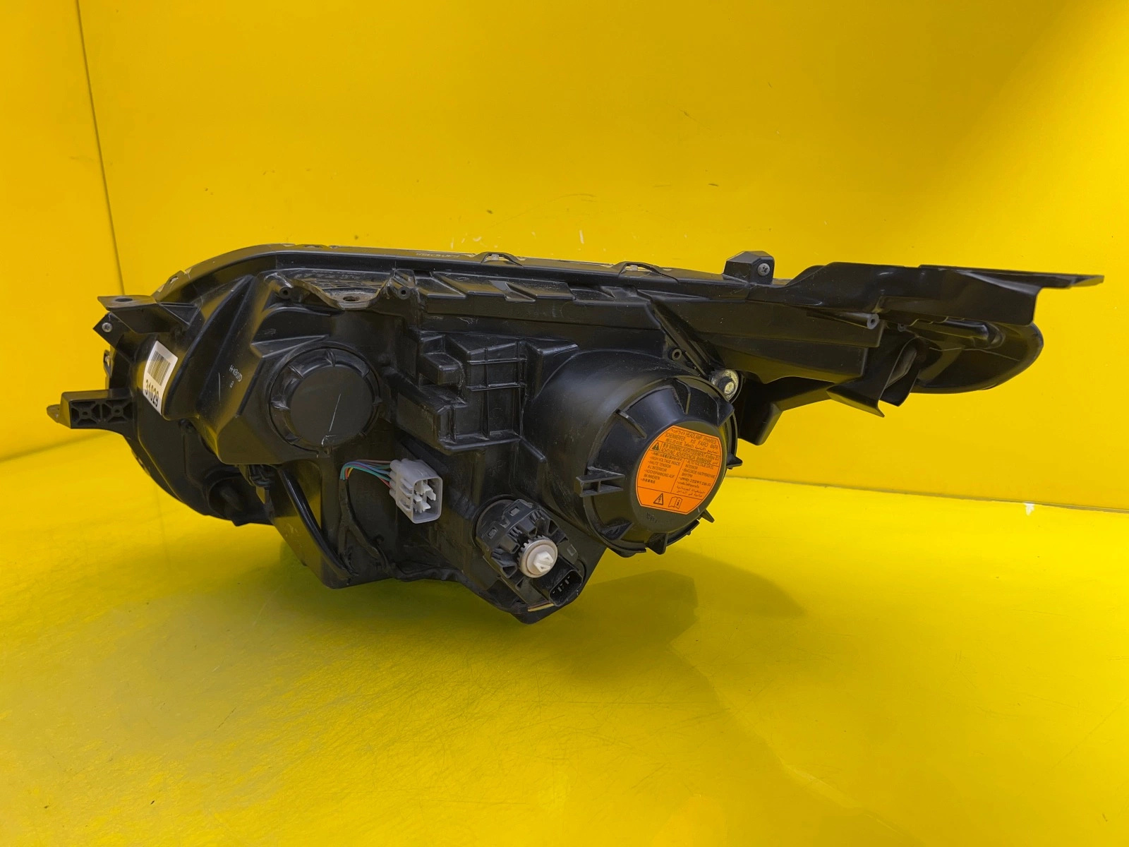 Reflektor Lampa Prawa Przód Mitsubishi L200 8301D156 Autolamps 3 Reflektor Lampa Prawa Przód Mitsubishi L200 8301D156