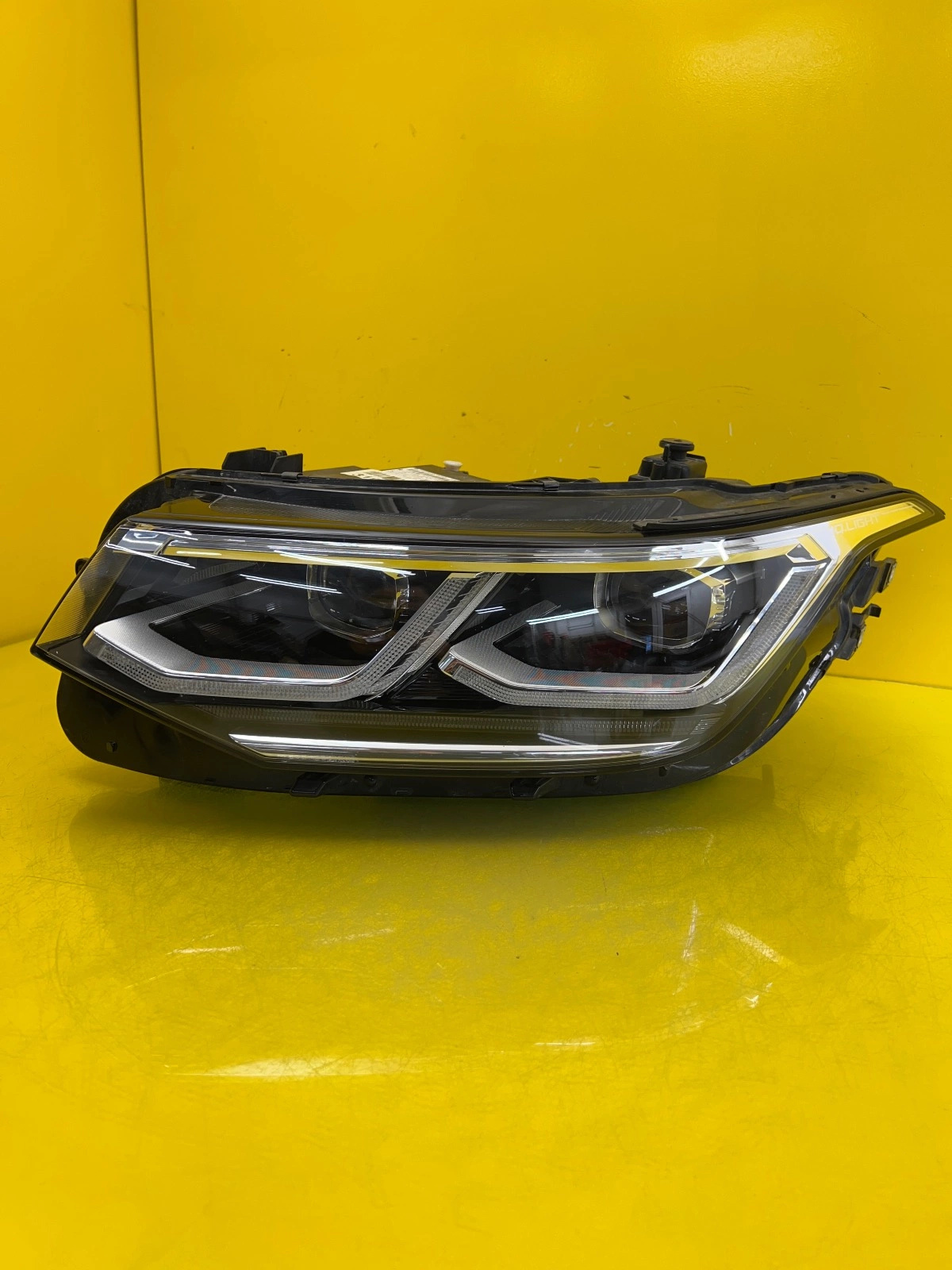 Reflektor Lampa Lewa VW Tiguan II Lift Full Led 5NB941081C Autolamps Reflektor Lampa Lewa VW Tiguan II Lift Full Led 5NB941081C