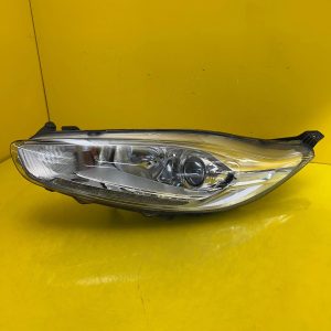 Reflektor Lampa Lewa Przód Ford Fiesta MK7 Lift C1BB-13W030-CH Autolamps Reflektor Lampa Lewa Przód Ford Fiesta MK7 Lift C1BB-13W030-CH