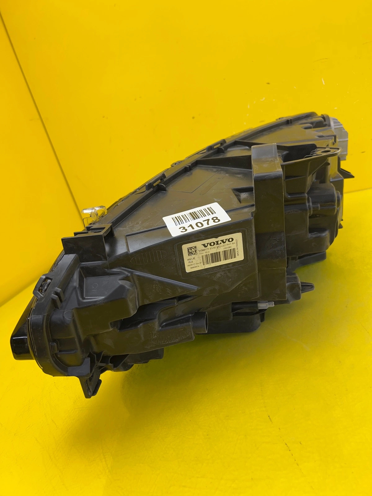 Reflektor Lampa Prawa Volvo S90 V90 16- Mid Led 31386171 Autolamps 4 Reflektor Lampa Prawa Volvo S90 V90 16- Mid Led 31386171