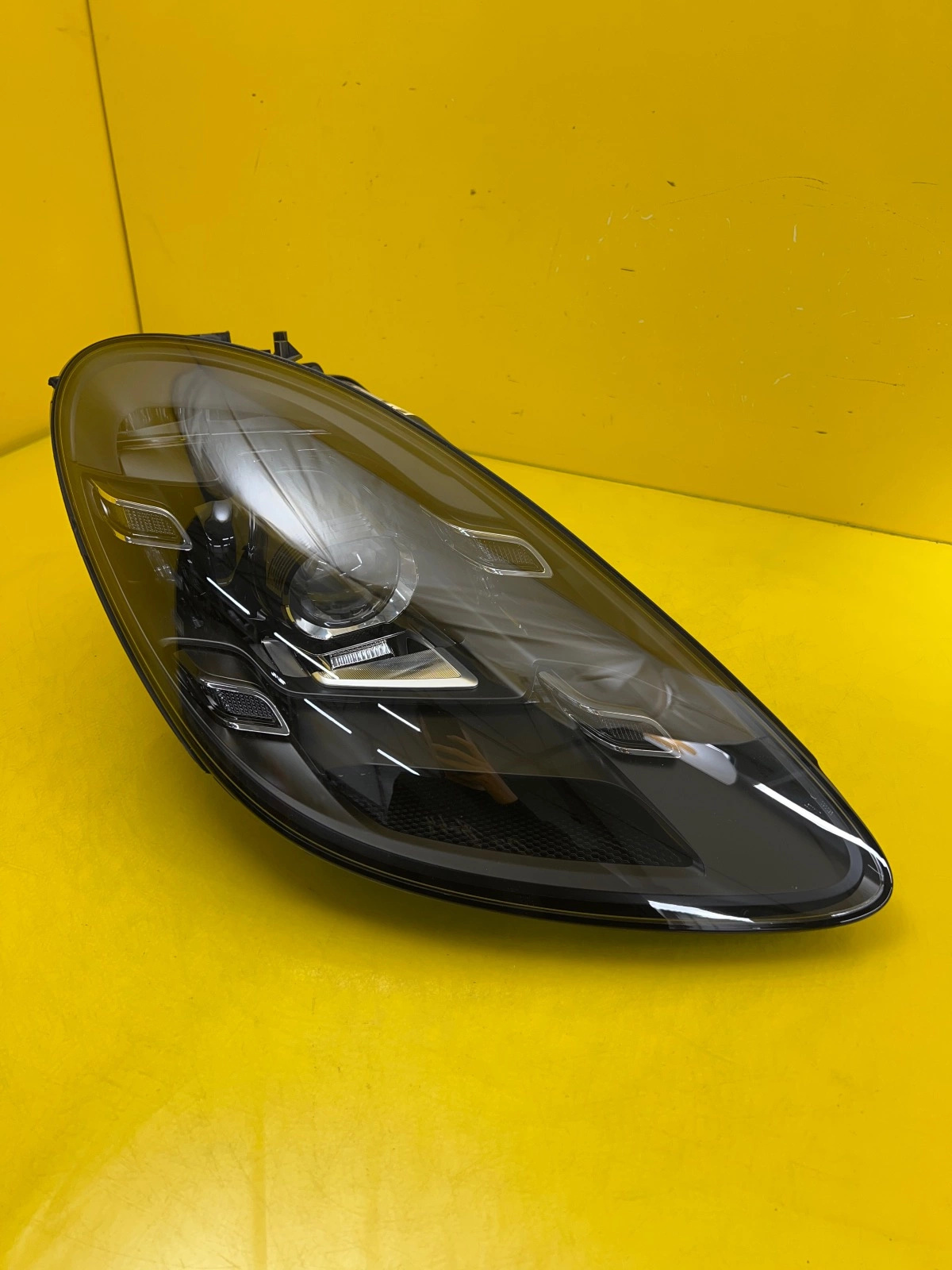 Reflektor Lampa Przód Prawa Porsche Boxster Cayman 718 982 Full Led PDLS 982941036AG Autolamps Reflektor Lampa Przód Prawa Porsche Boxster Cayman 718 982 Full Led PDLS 982941036AG