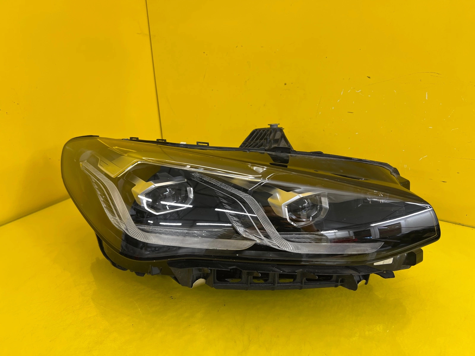 Reflektor Lampa Prawa Przednia BMW 2 U06 Full Led 5A42248-08 Autolamps Reflektor Lampa Prawa Przednia BMW 2 U06 Full Led 5A42248-08