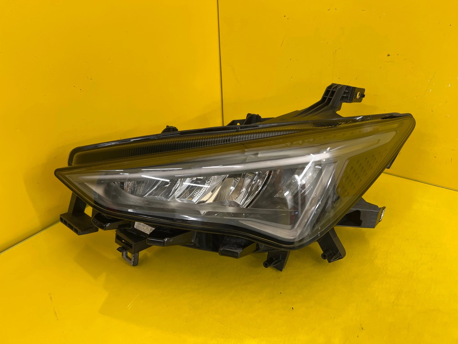 Reflektor Lampa Lewa Seat Cupra Born Full Led 10F941007H Autolamps Reflektor Lampa Lewa Seat Cupra Born Full Led 10F941007H