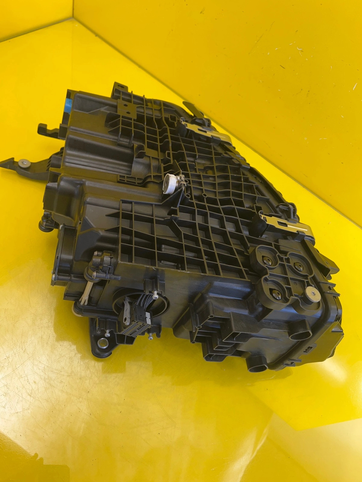 Reflektor Lampa Prawa BMW 7 G70 Led 5A63726-02 2022- Autolamps 6 Reflektor Lampa Prawa BMW 7 G70 Led 5A63726-02 2022-