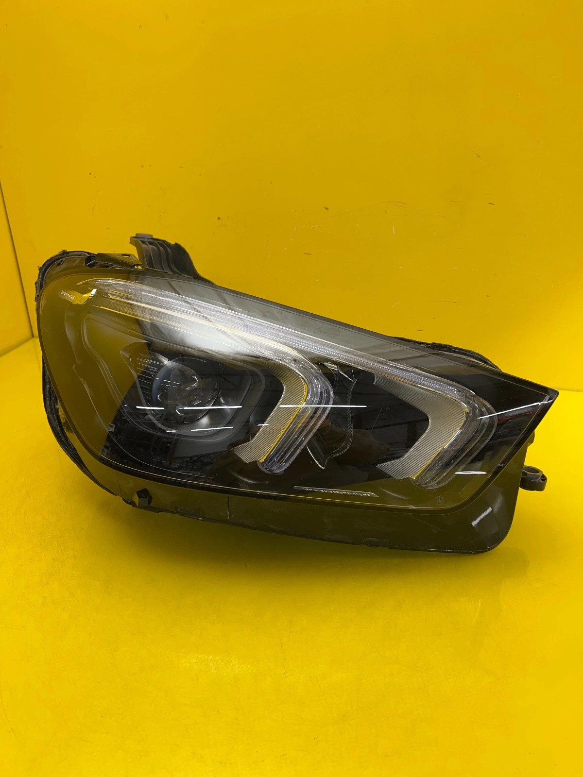 Reflektor Lampa Prawa Mercedes GLE W167 Full Led Performance A1679069604 Autolamps Reflektor Lampa Prawa Mercedes GLE W167 Full Led Performance A1679069604