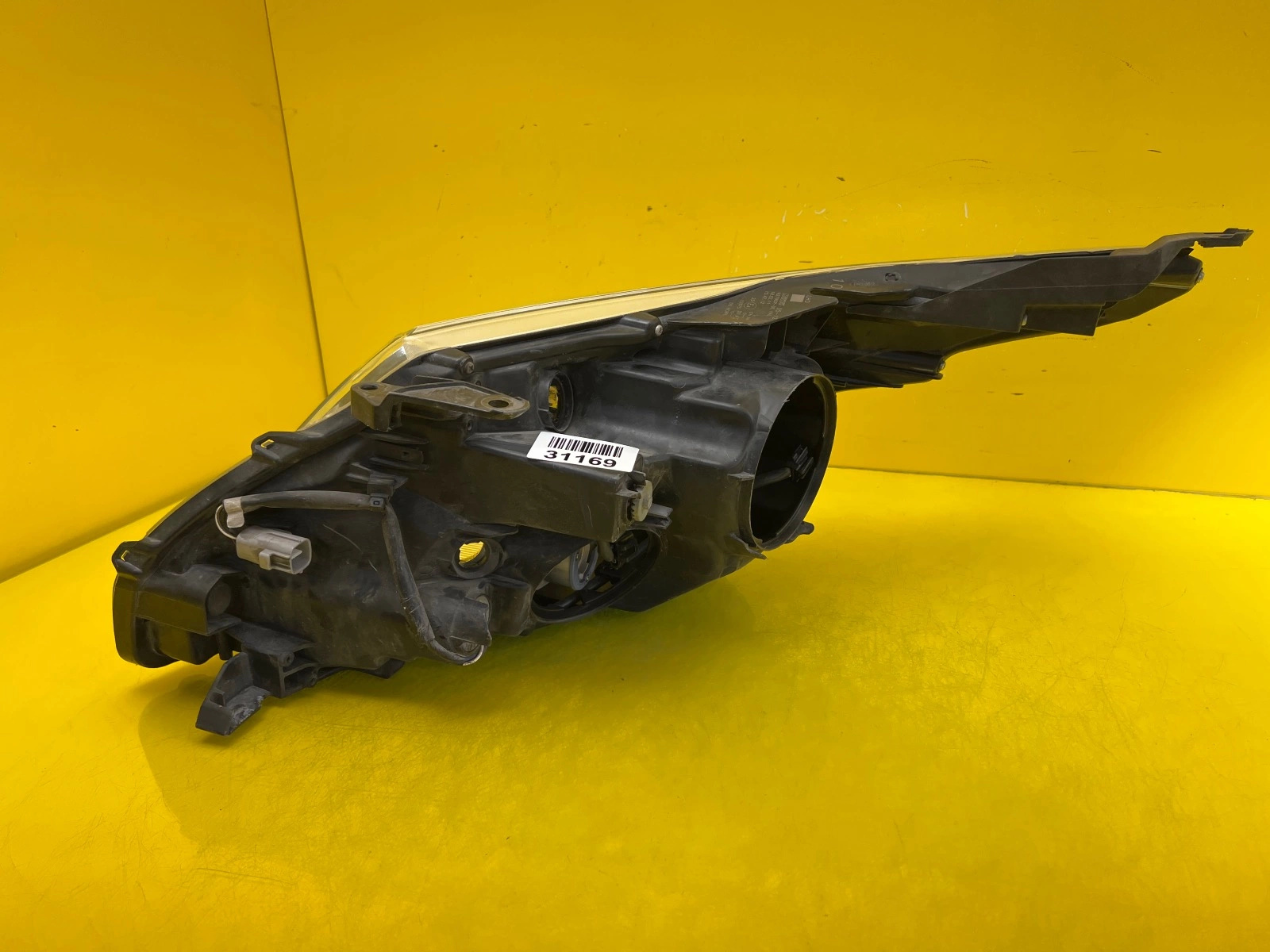 Reflektor Lampa Prawa Przednia Toyota Avensis T27 2009-2012 Zwykła Autolamps 3 Reflektor Lampa Prawa Przednia Toyota Avensis T27 2009-2012 Zwykła