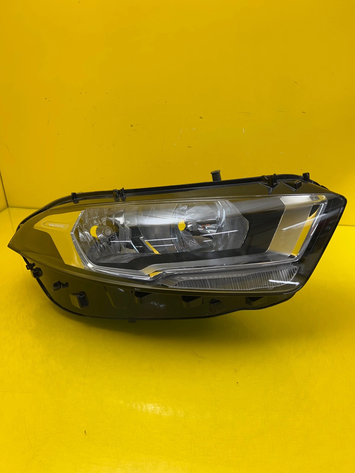 Reflektor Lampa Prawa Mercedes A-Klasa W177 19- H7 A1779062200 Autolamps Reflektor Lampa Prawa Mercedes A-Klasa W177 19- H7 A1779062200