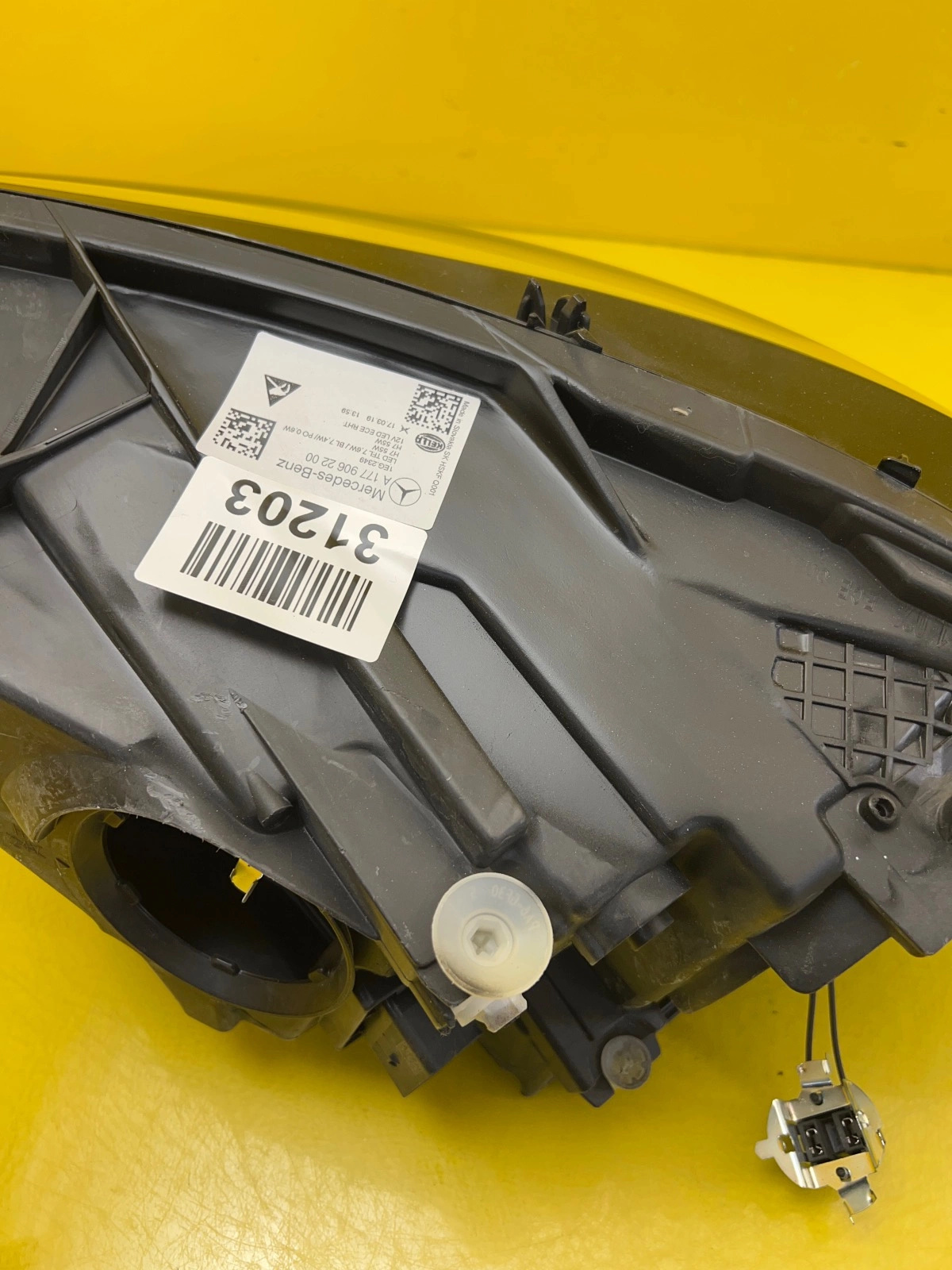 Reflektor Lampa Prawa Mercedes A-Klasa W177 19- H7 A1779062200 Autolamps 5 Reflektor Lampa Prawa Mercedes A-Klasa W177 19- H7 A1779062200