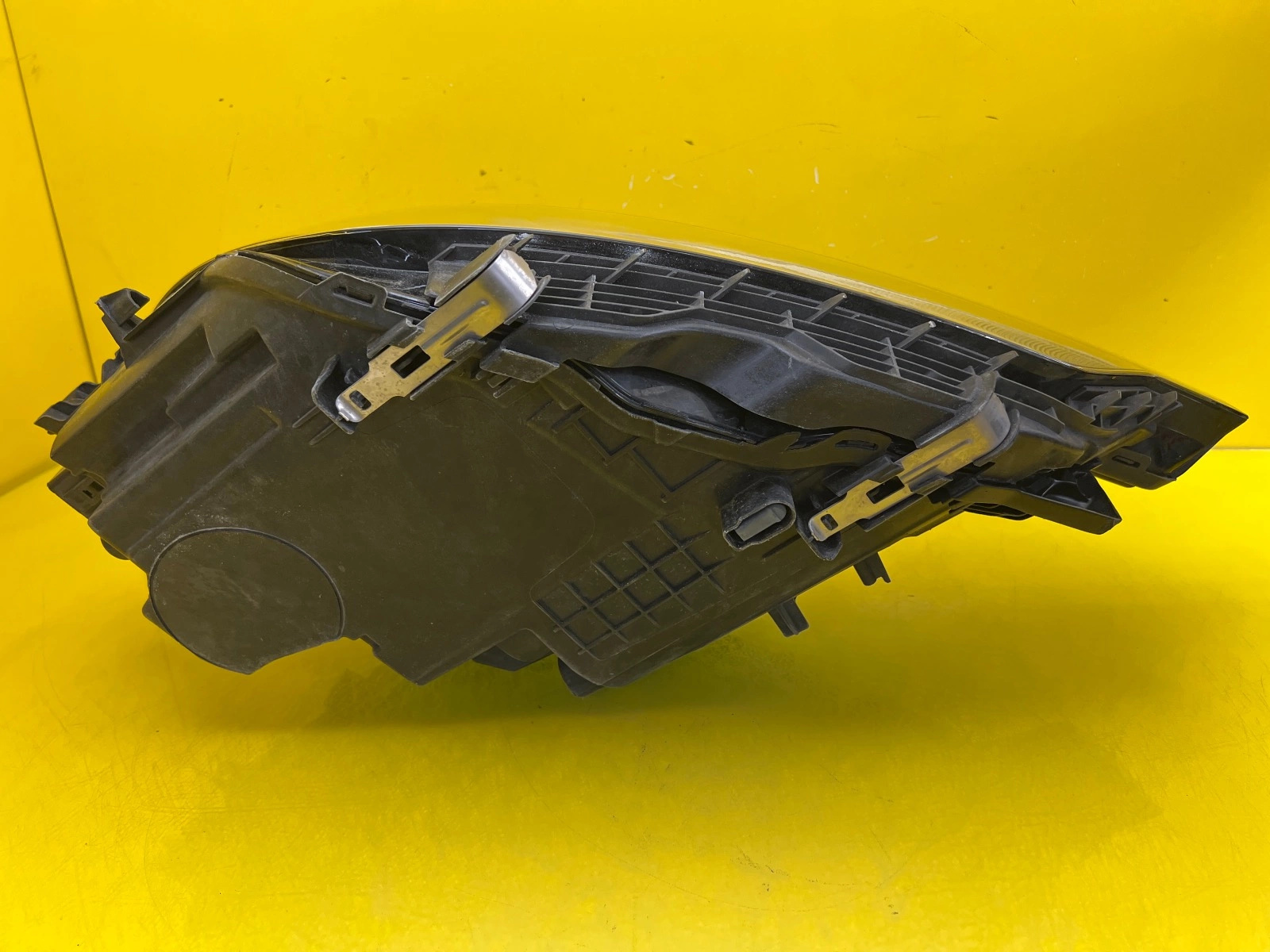 Reflektor Lampa Prawa Volvo XC60 II Lift 20- Mid Led 32337375 Autolamps 7 Reflektor Lampa Prawa Volvo XC60 II Lift 20- Mid Led 32337375