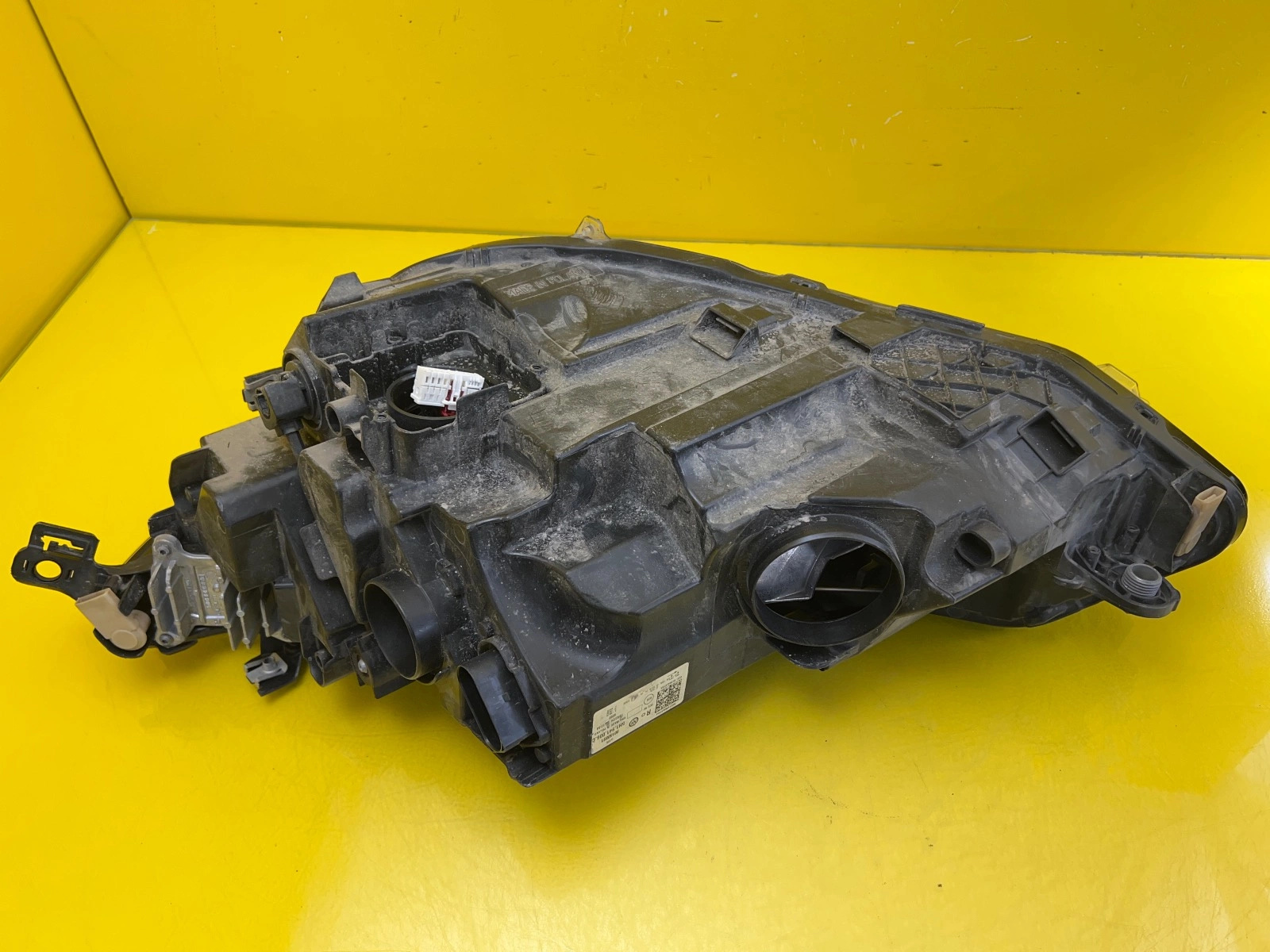 Reflektor Lampa Prawa VW Golf VIII 8 5H1941006 Led 2019- Autolamps 6 Reflektor Lampa Prawa VW Golf VIII 8 5H1941006 Led 2019-