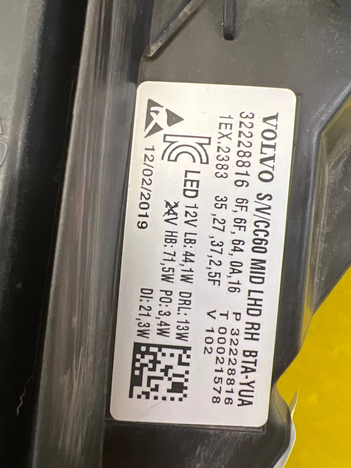 Reflektor Lampa Prawa Volvo S60 V60 Mid Led 32228816 Autolamps 2 Reflektor Lampa Prawa Volvo S60 V60 Mid Led 32228816