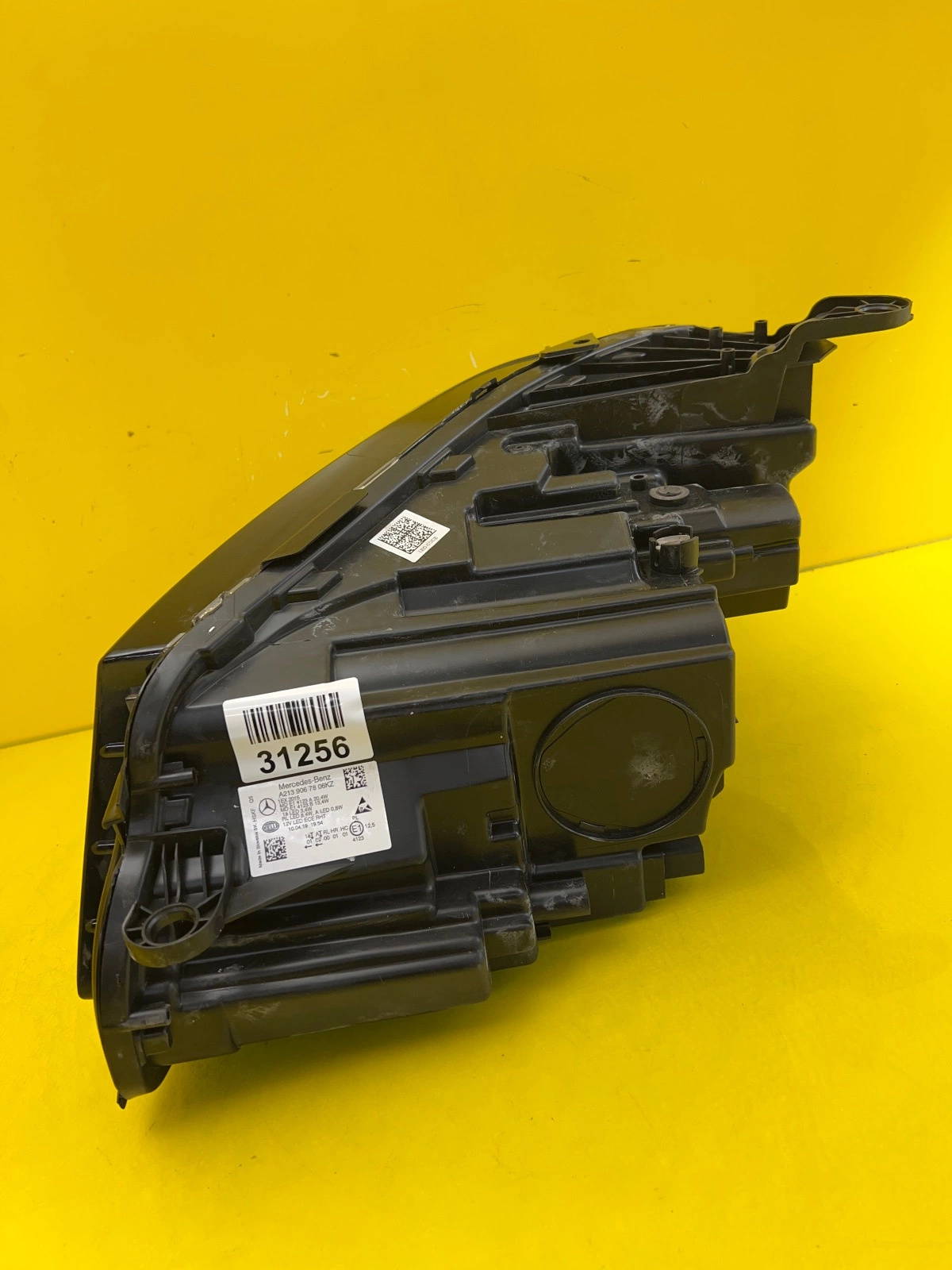 Reflektor Lampa Prawa Mercedes E-Klasa W213 Led High Performance A2139067806 Autolamps 3 Reflektor Lampa Prawa Mercedes E-Klasa W213 Led High Performance A2139067806