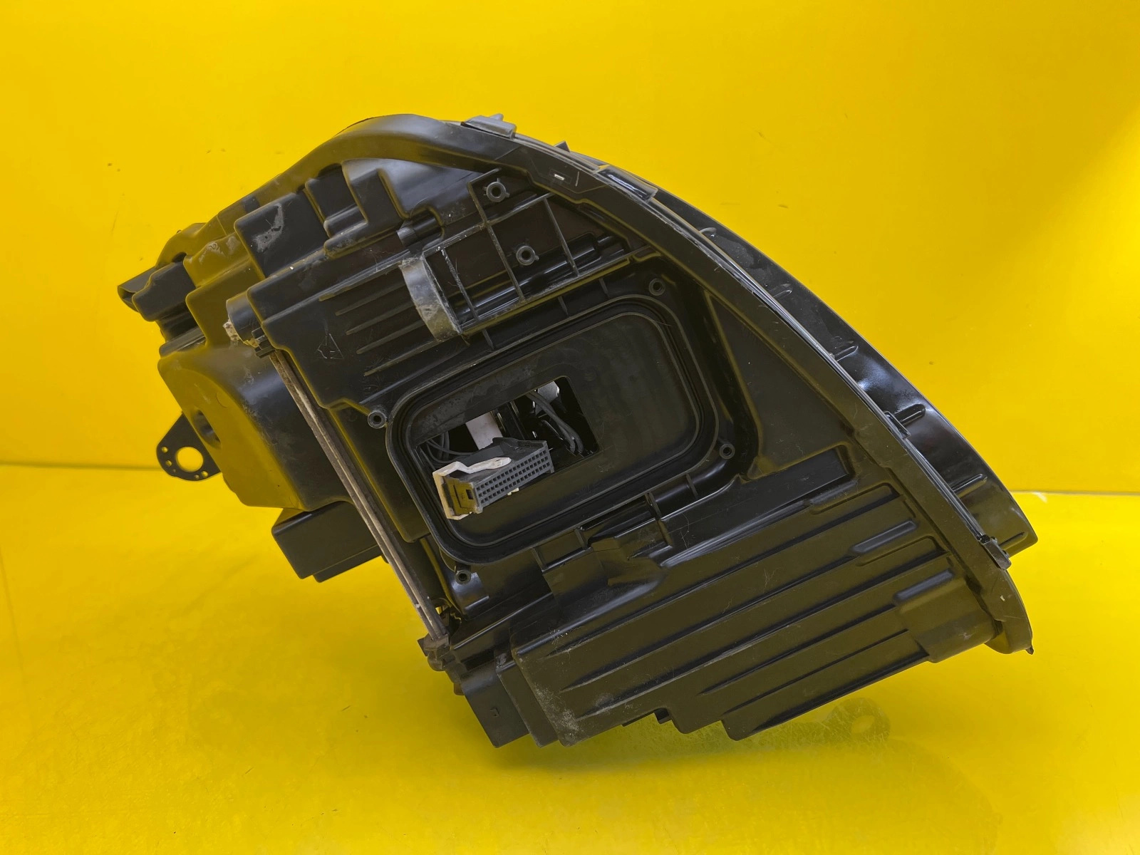 Reflektor Lampa Prawa Mercedes E-Klasa W213 Led High Performance A2139067806 Autolamps 5 Reflektor Lampa Prawa Mercedes E-Klasa W213 Led High Performance A2139067806