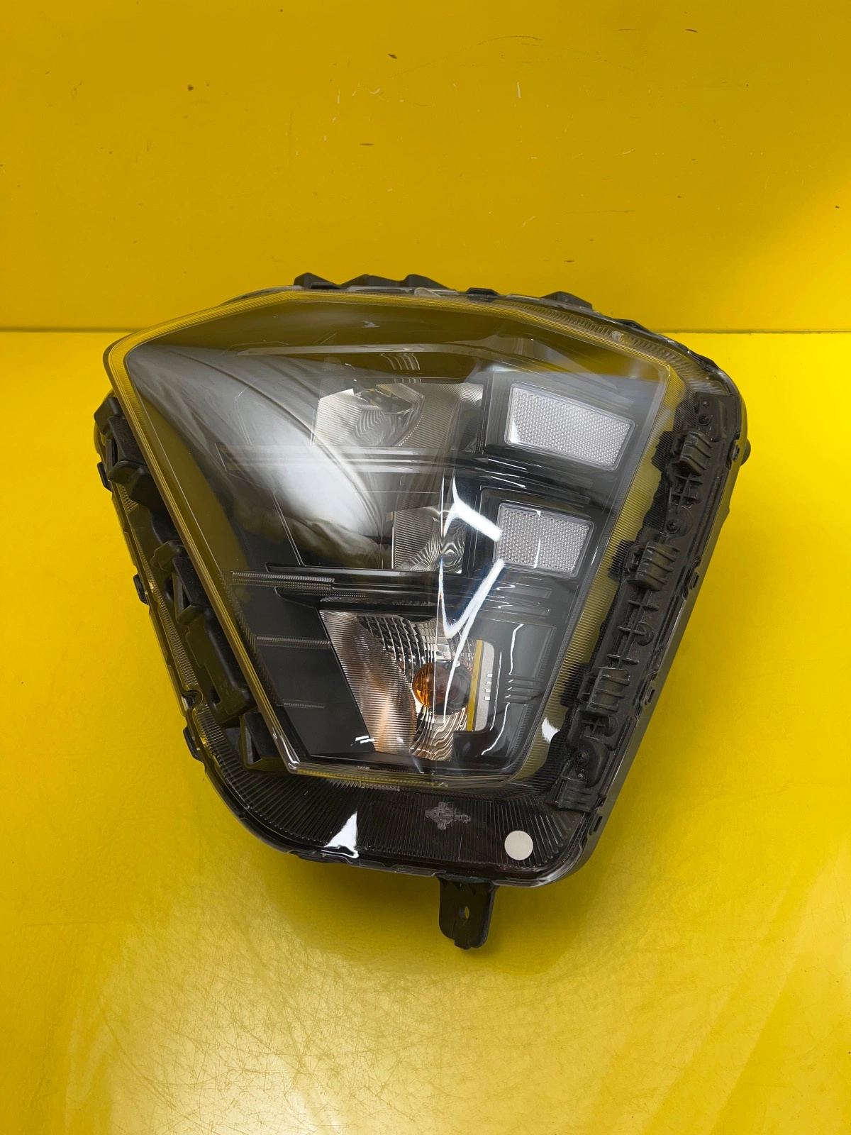 Reflektor Lampa Lewa Przód Hyundai Kona II 2 23- Led 92101BE050 Autolamps Reflektor Lampa Lewa Przód Hyundai Kona II 2 23- Led 92101BE050