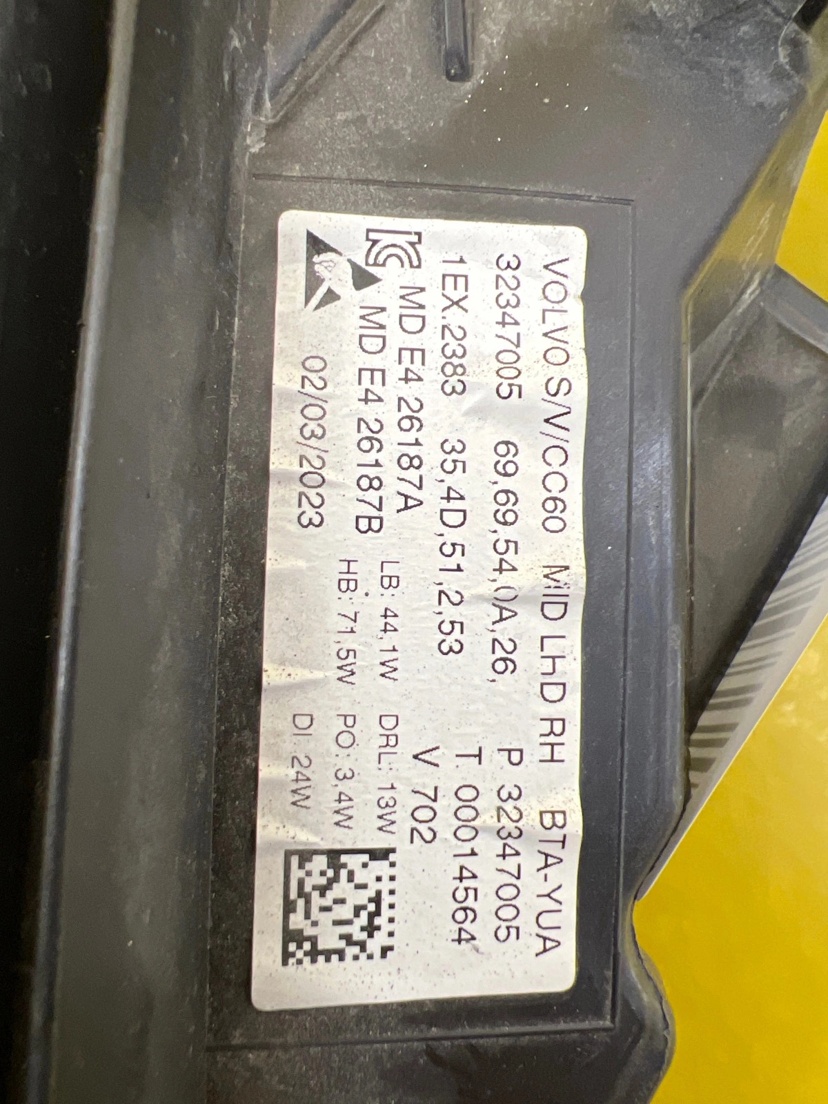 Reflektor Lampa prawa Volvo S60 V60 18-22 Mid Led 32347005 Autolamps 2 Reflektor Lampa prawa Volvo S60 V60 18-22 Mid Led 32347005