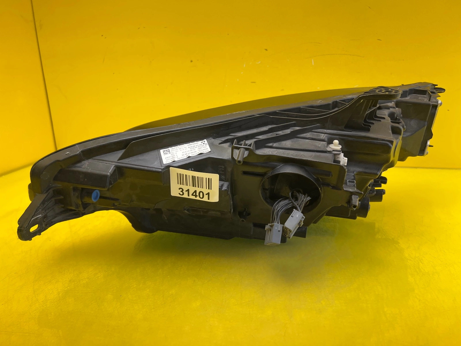 Reflektor Lampa prawa Volvo S60 V60 18-22 Mid Led 32347005 Autolamps 4 Reflektor Lampa prawa Volvo S60 V60 18-22 Mid Led 32347005