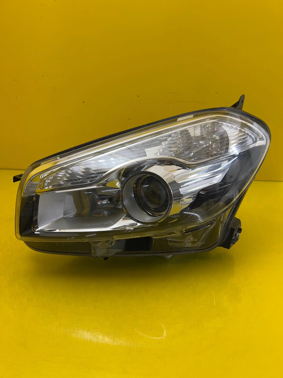 Reflektor Lampa lewa Nissan Qashqai J10 1 I Lift 09-13 Xenon 26010BR60B Autolamps Reflektor Lampa lewa Nissan Qashqai J10 1 I Lift 09-13 Xenon 26010BR60B